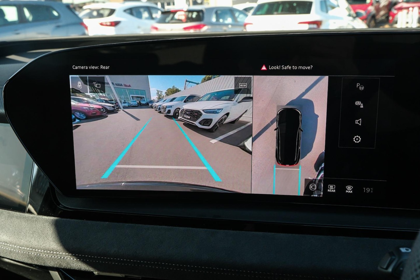 Image about Audi SQ6 SUV e-tron e-tron quattro