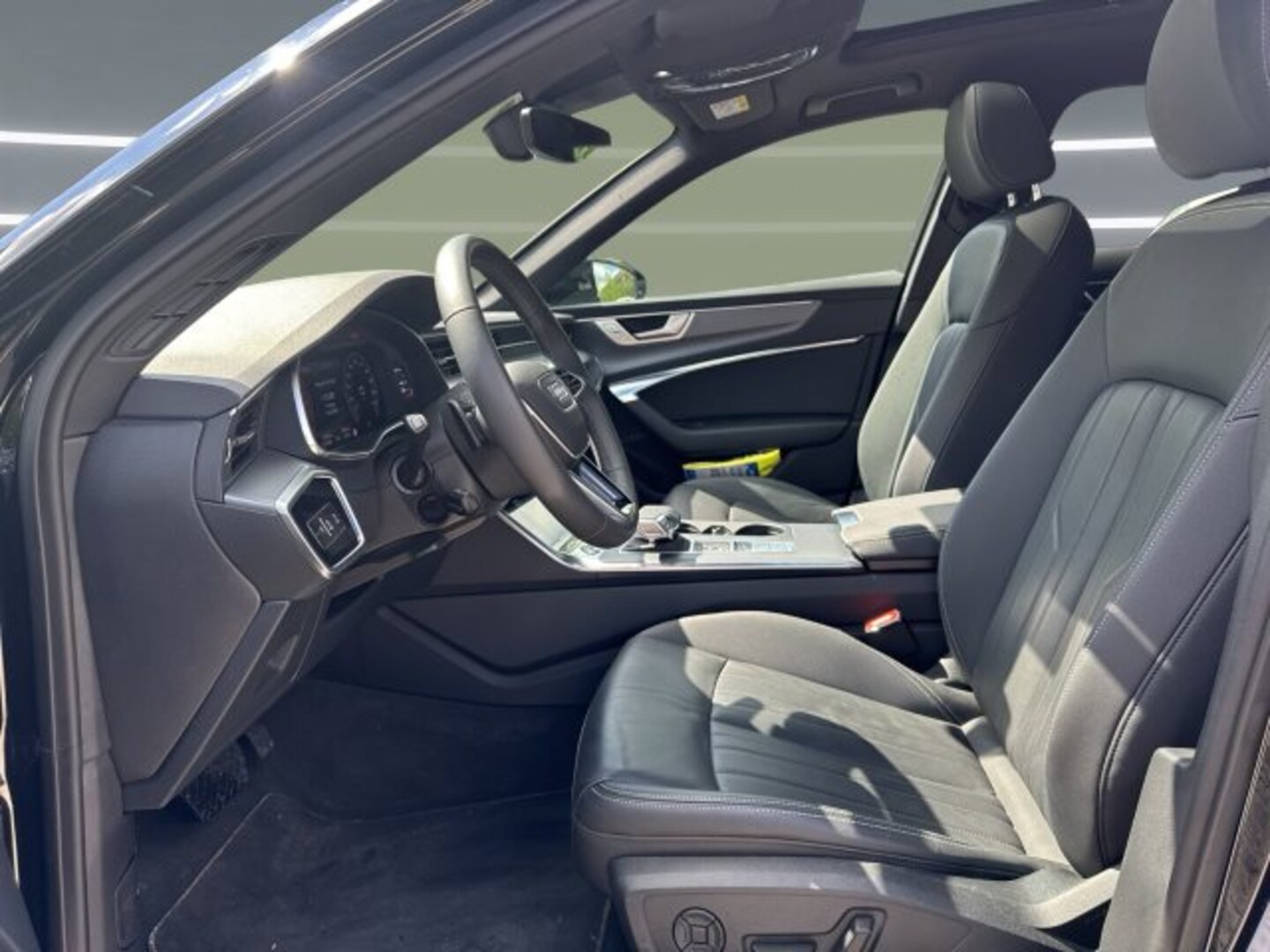 Bild über Audi A6 Avant advanced 45 TDI quattro S tronic - für weitere Informationen kontaktieren Sie den Audi Partner