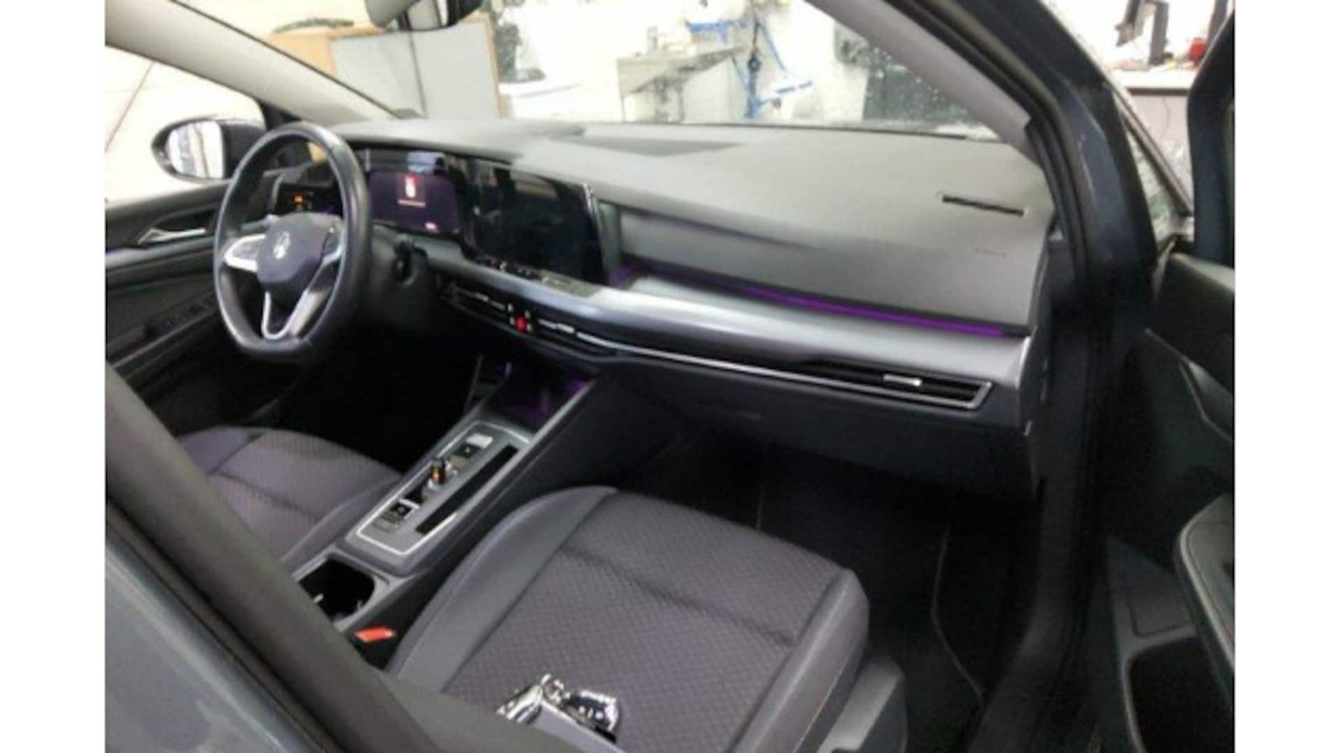 Volkswagen Golf Life