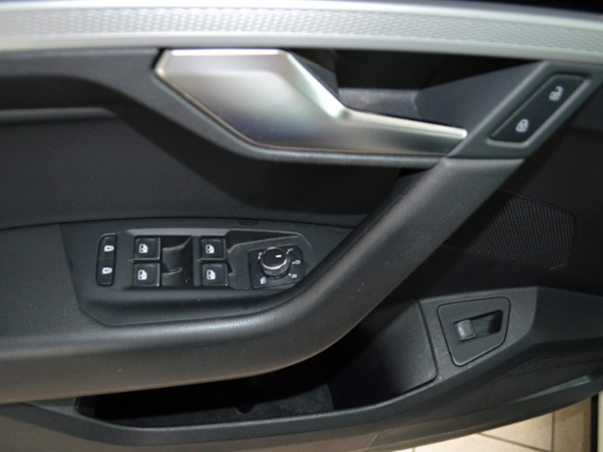 Volkswagen Touareg Basis-Modell