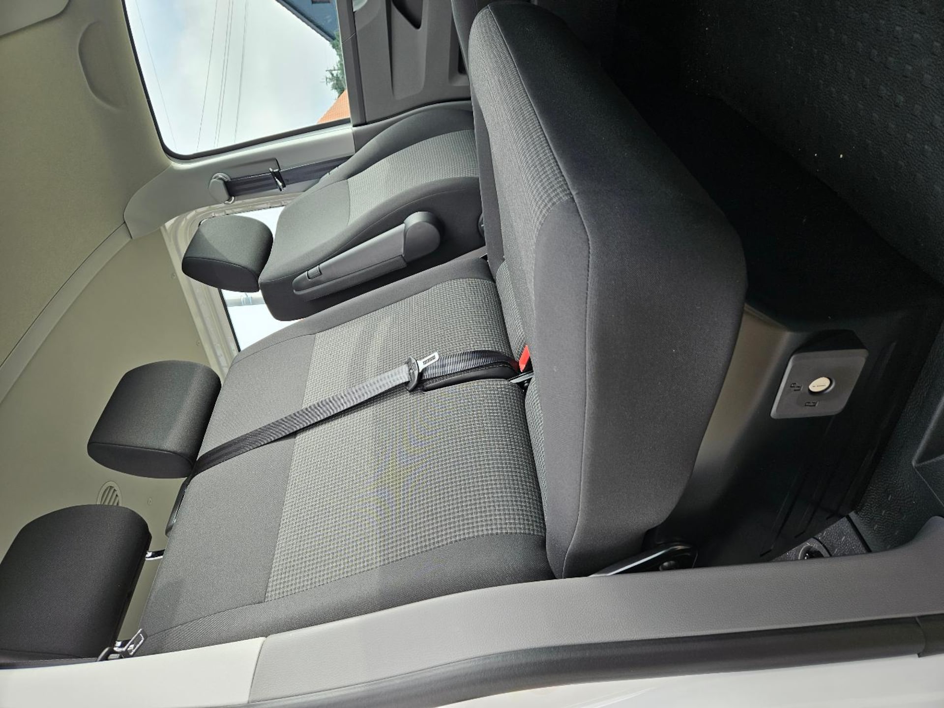 Volkswagen T6.1 Transporter Kombi kurzer Radstand