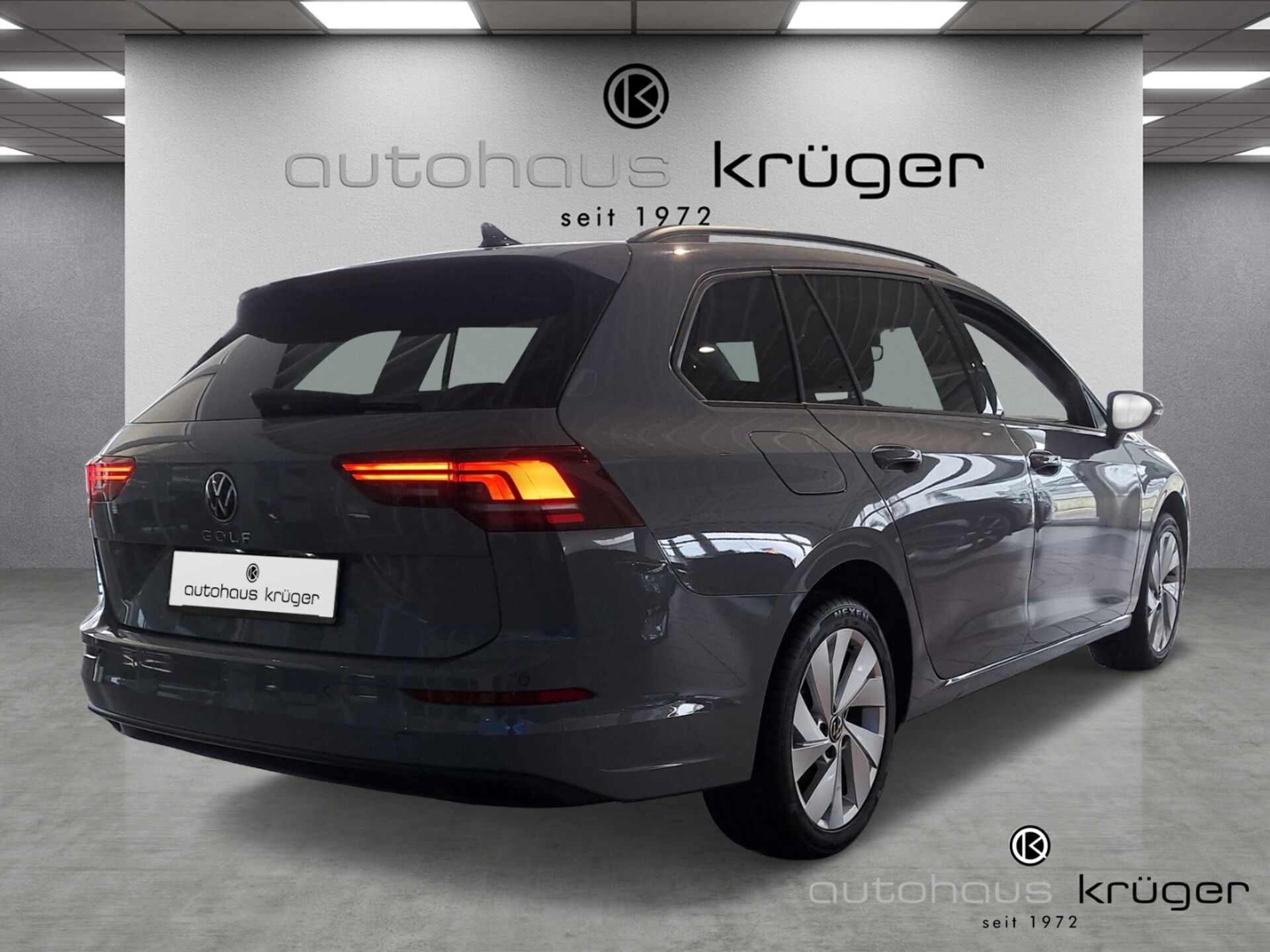 Volkswagen Golf Variant Life