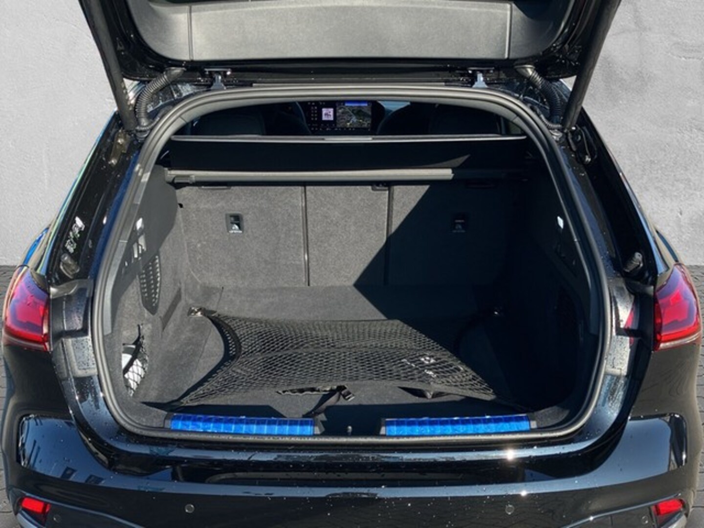Bild über Audi A5 Avant TDI quattro 150 kW S tronic - für weitere Informationen kontaktieren Sie den Audi Partner
