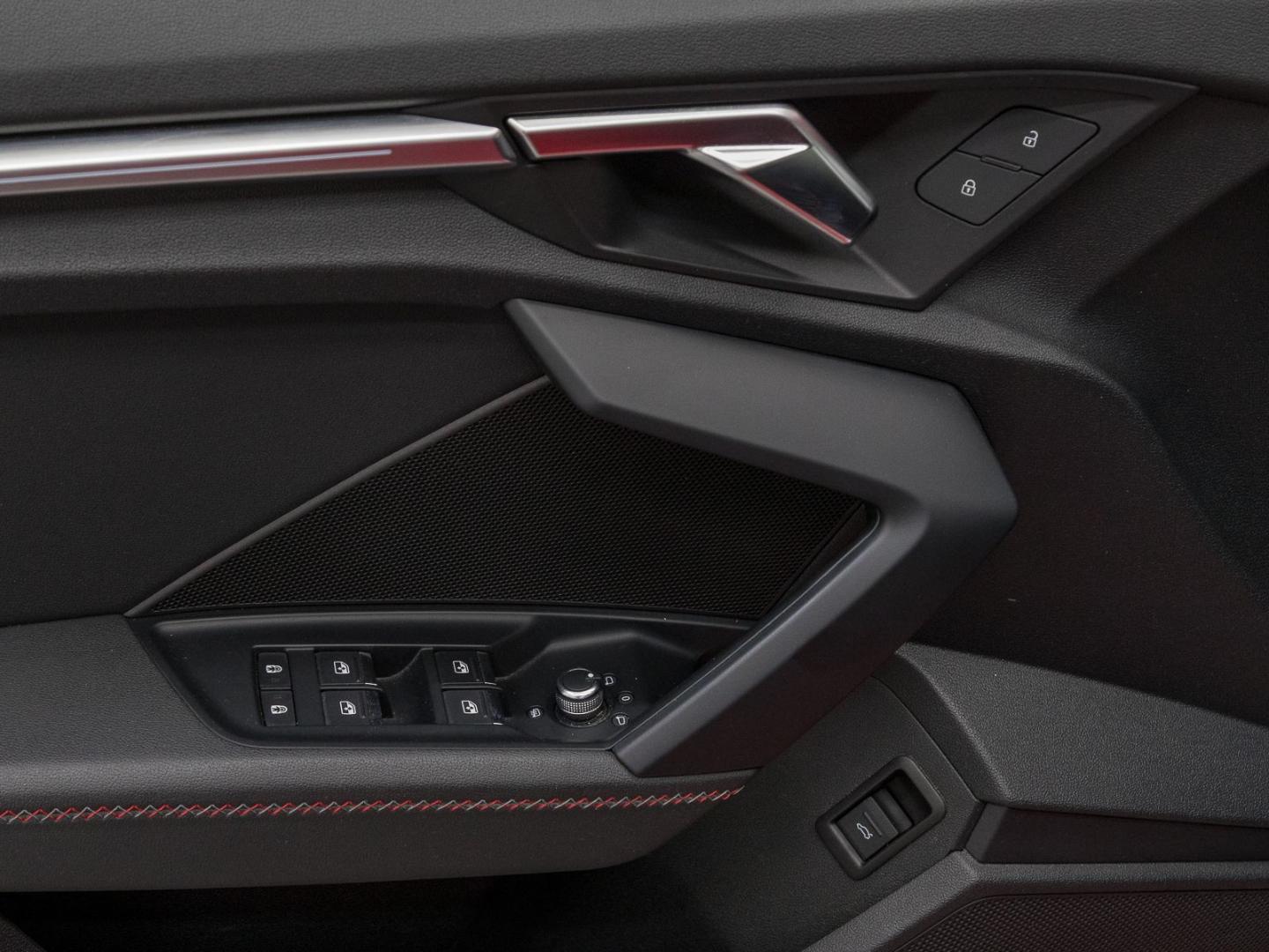 Image about Audi S3 Limousine TFSI quattro S tronic