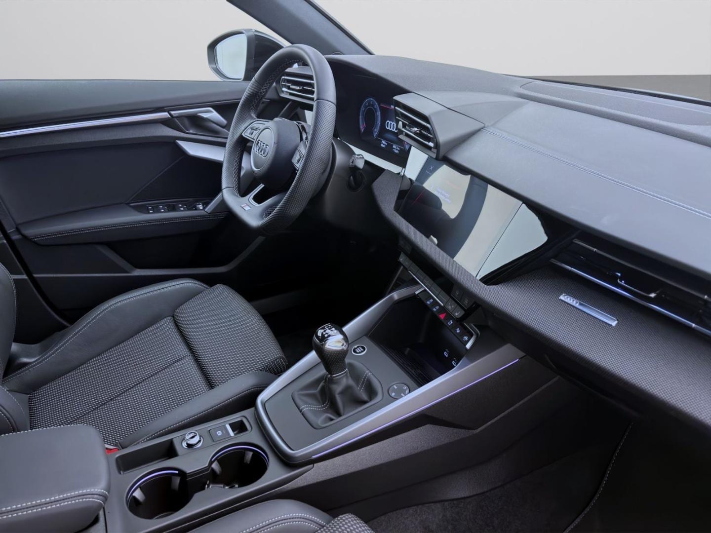 Bild über Audi A3 Sportback TFSI Schaltgetriebe - für weitere Informationen kontaktieren Sie den Audi Partner
