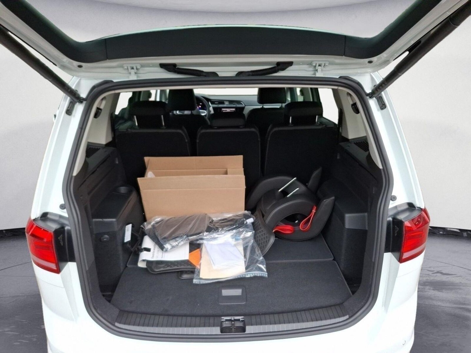 Volkswagen Touran – Bild 14