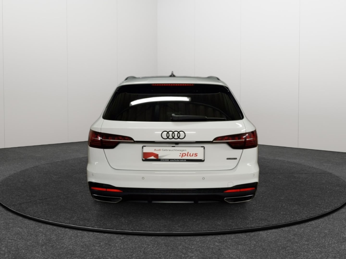 Bild über Audi A4 Avant S line 40 TFSI quattro S tronic - für weitere Informationen kontaktieren Sie den Audi Partner