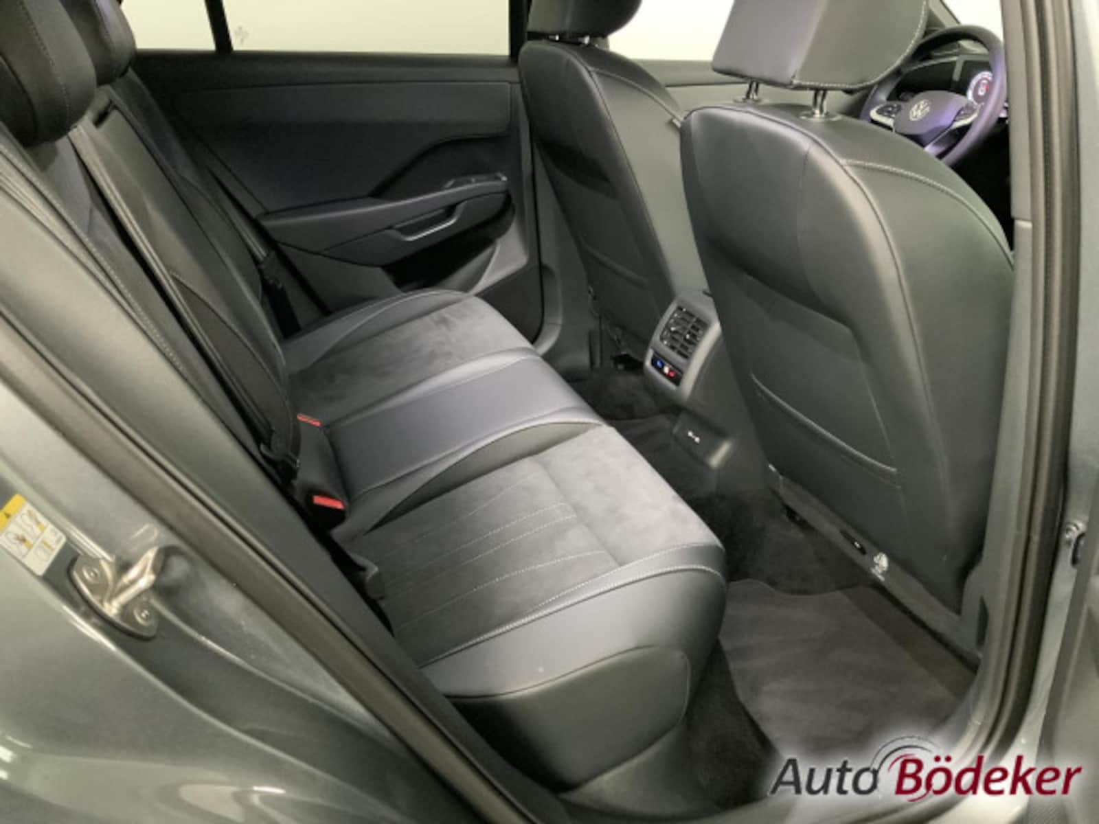 Volkswagen T-Roc – Bild 10