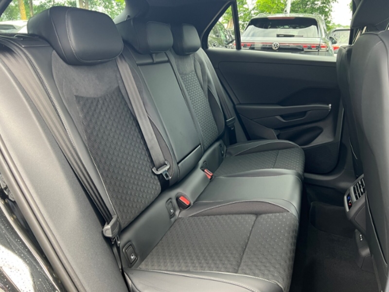Volkswagen T-Roc – Bild 11