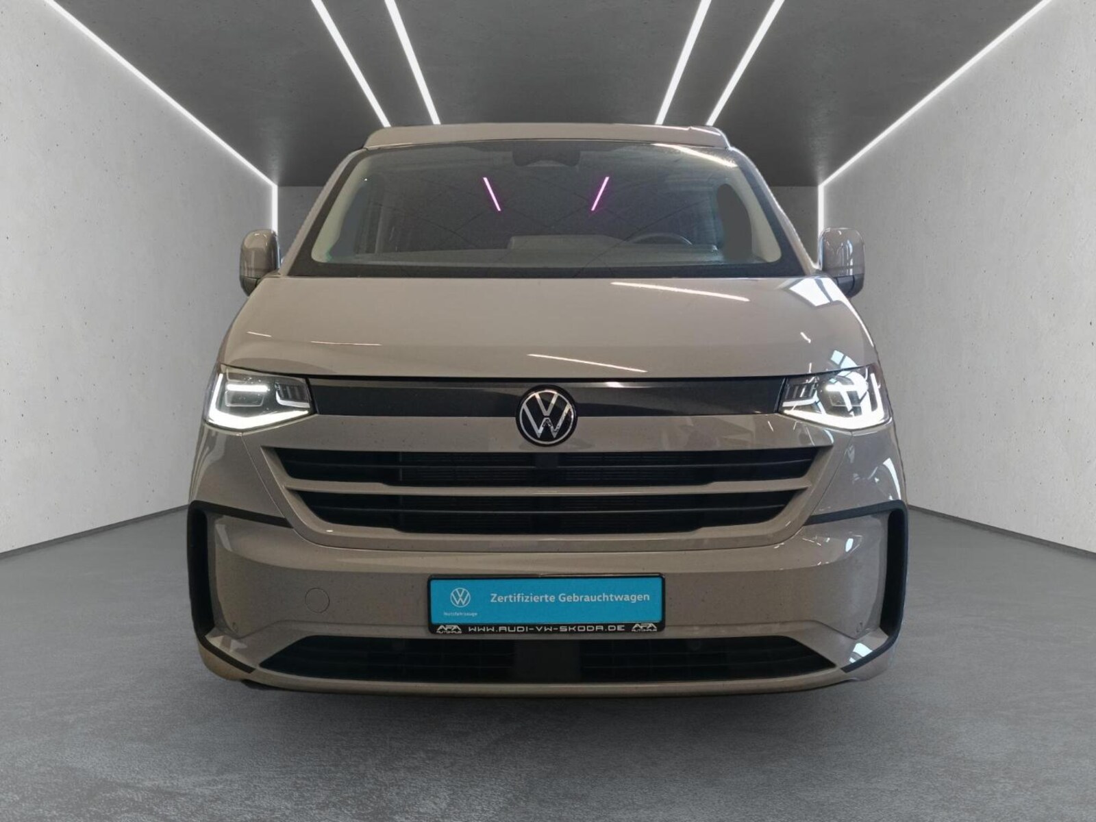 Volkswagen Transporter Kasten kurzer Radstand – Bild 5