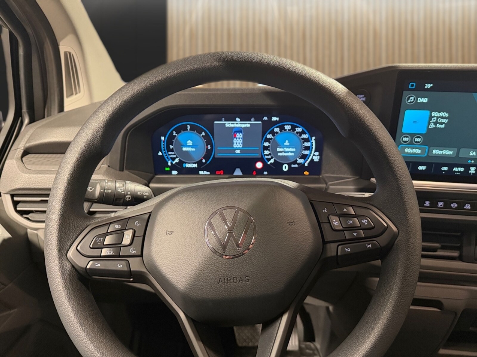 Volkswagen Transporter Kombi kurzer Radstand – Bild 8