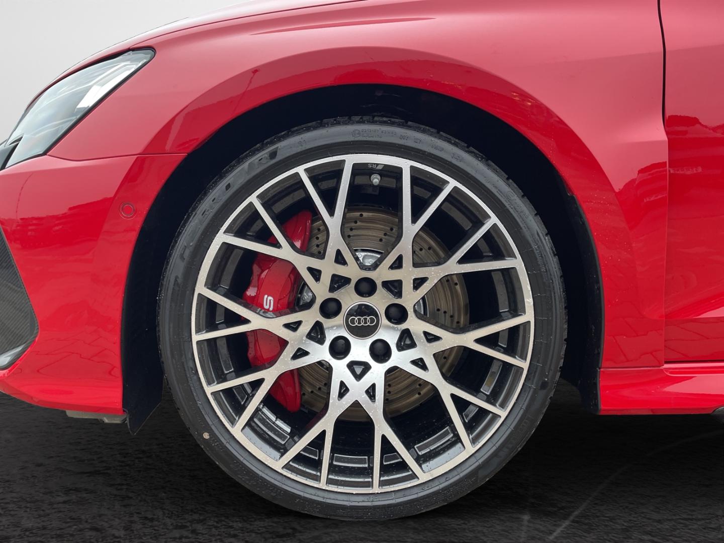 Image about Audi RS 3 Limousine TFSI quattro S tronic