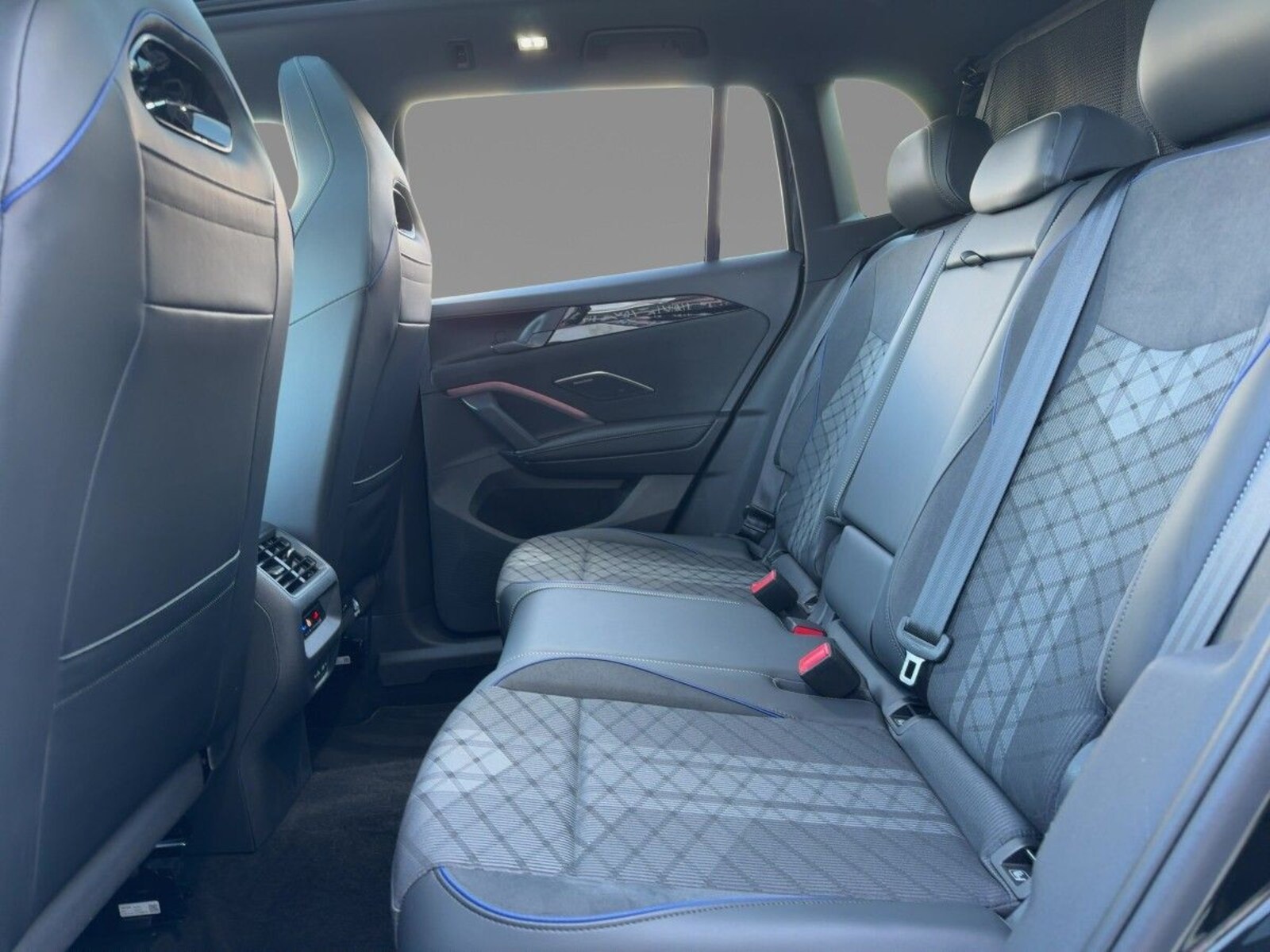 Volkswagen Tiguan – Bild 9