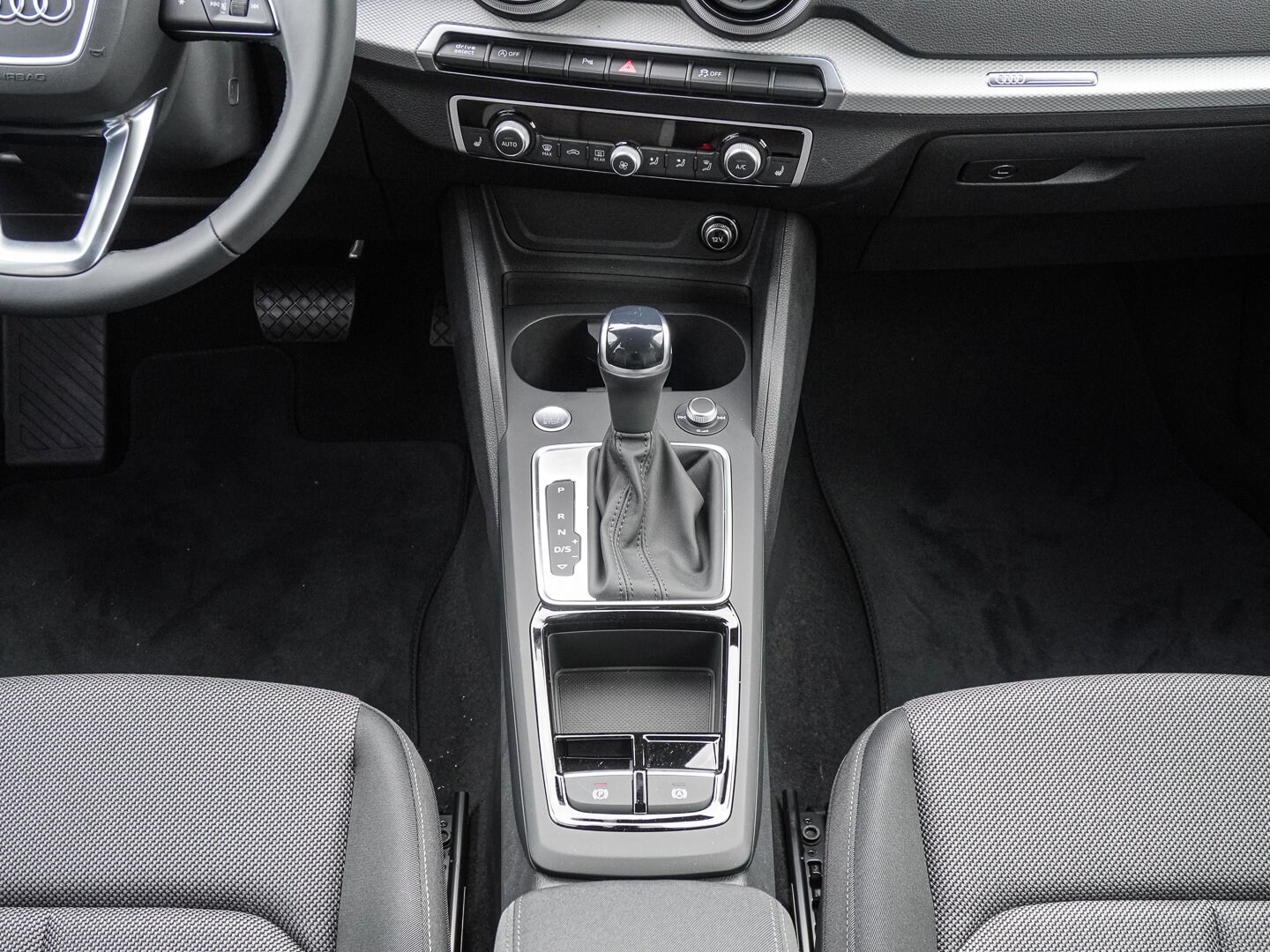 Bild über Audi Q2 35 TFSI S tronic - für weitere Informationen kontaktieren Sie den Audi Partner