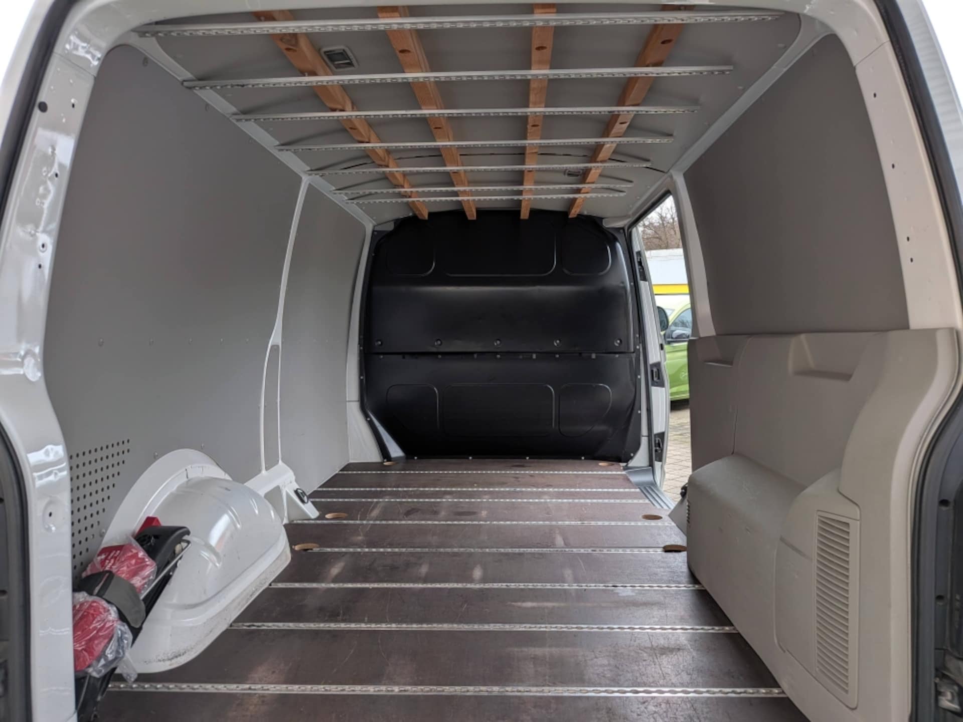 Volkswagen T6 Transporter Kasten langer Radstand