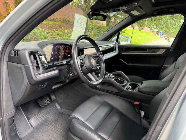 2024 Porsche Cayenne