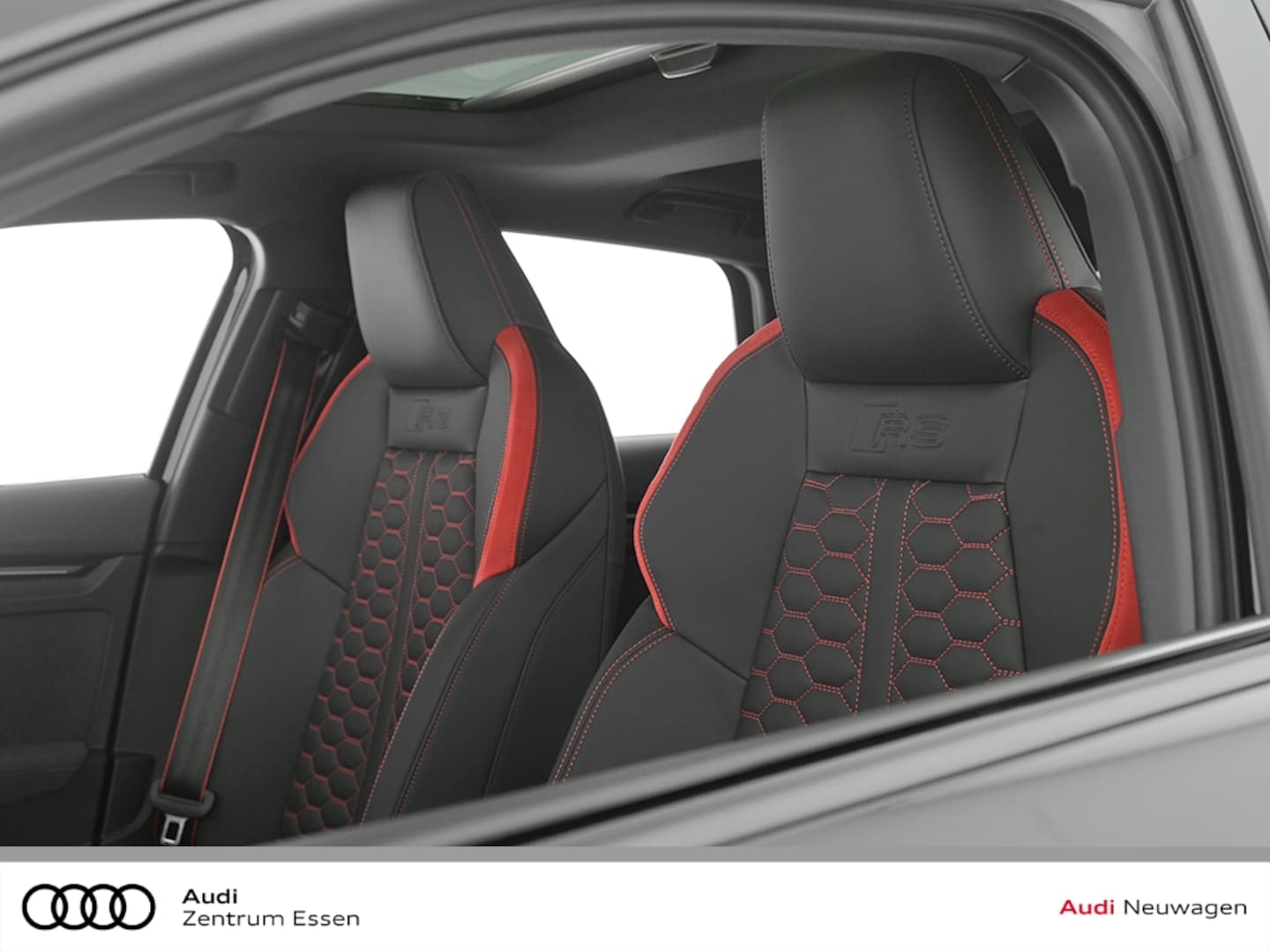 Bild über Audi RS 3 Sportback TFSI quattro 294 kW S tronic - für weitere Informationen kontaktieren Sie den Audi Partner