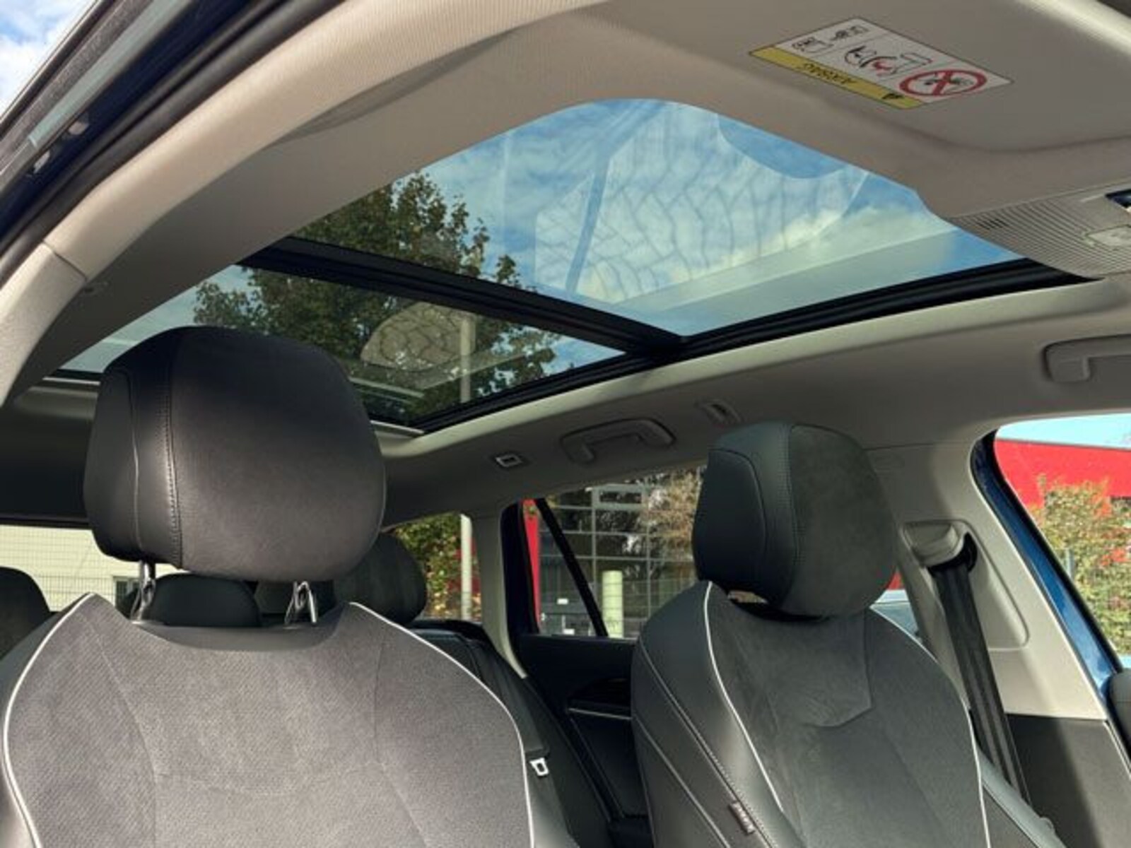 Volkswagen Passat – Bild 13