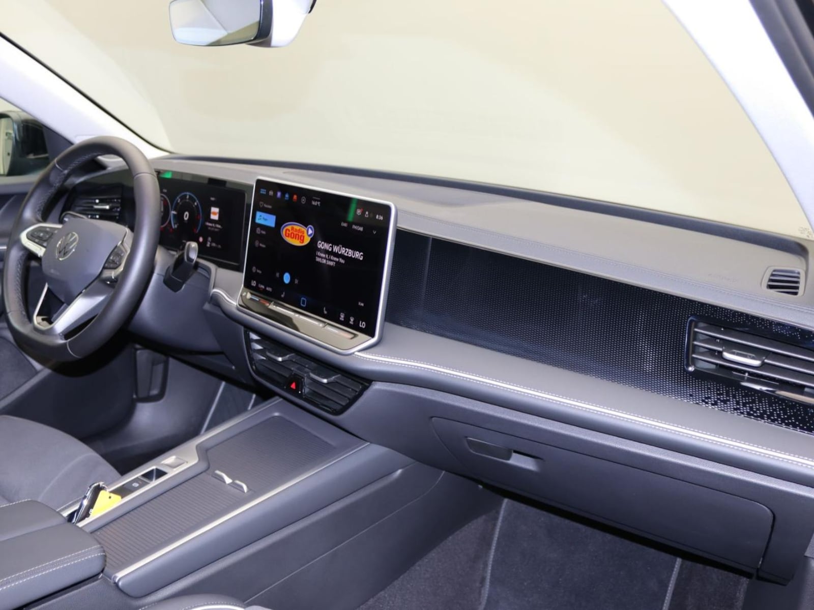 Volkswagen Passat – Bild 10
