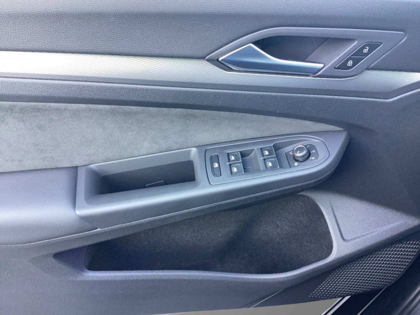 Volkswagen Golf Variant – Bild 13
