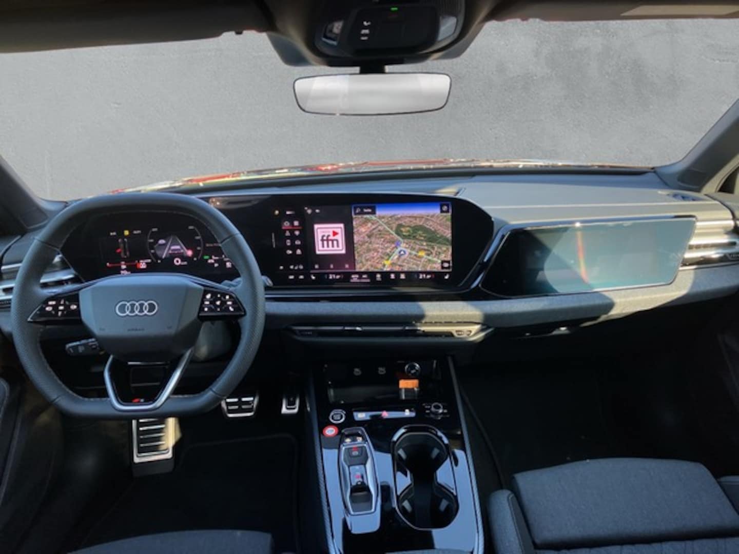 Bild über Audi A5 Avant TDI quattro 150 kW S tronic - für weitere Informationen kontaktieren Sie den Audi Partner