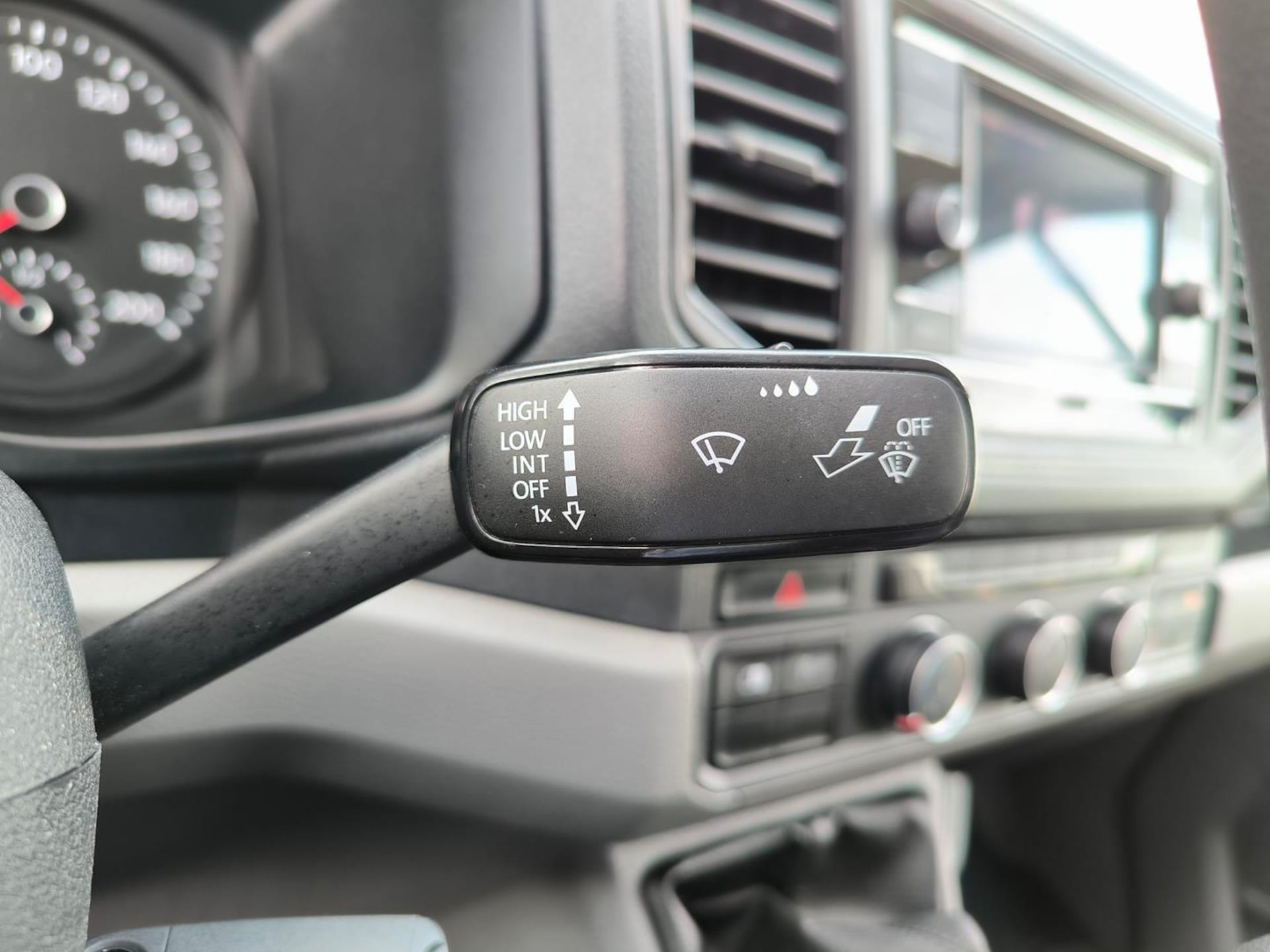 Volkswagen Crafter Furgon długi rozstaw osi