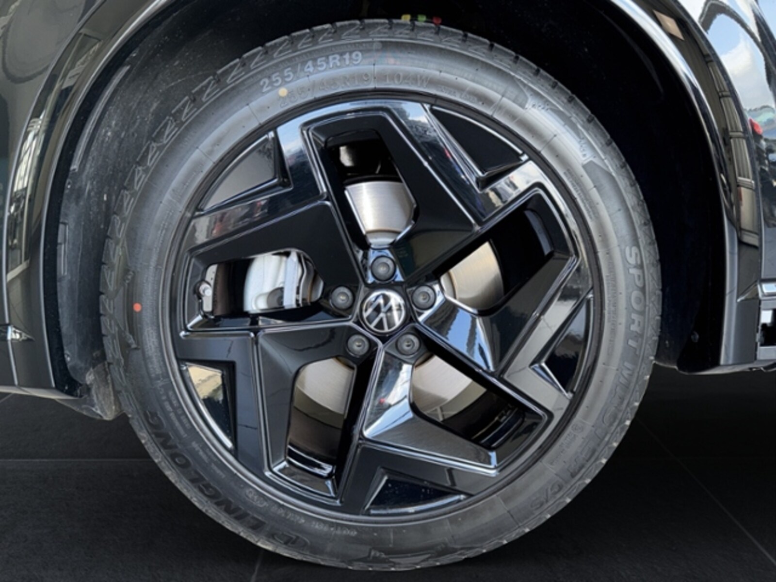 Volkswagen Tiguan – Bild 23