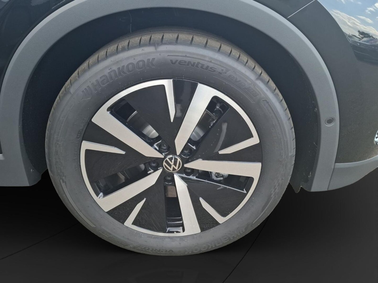 Volkswagen Tiguan – Bild 11
