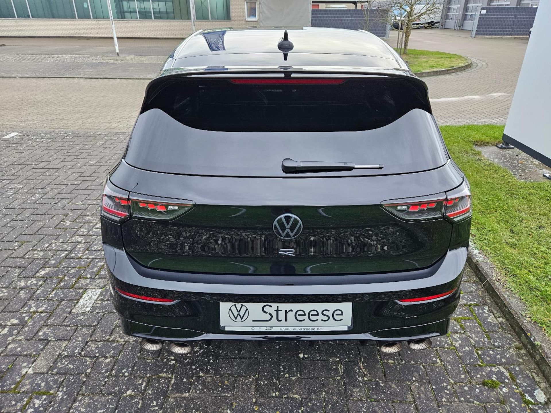 Volkswagen Golf R