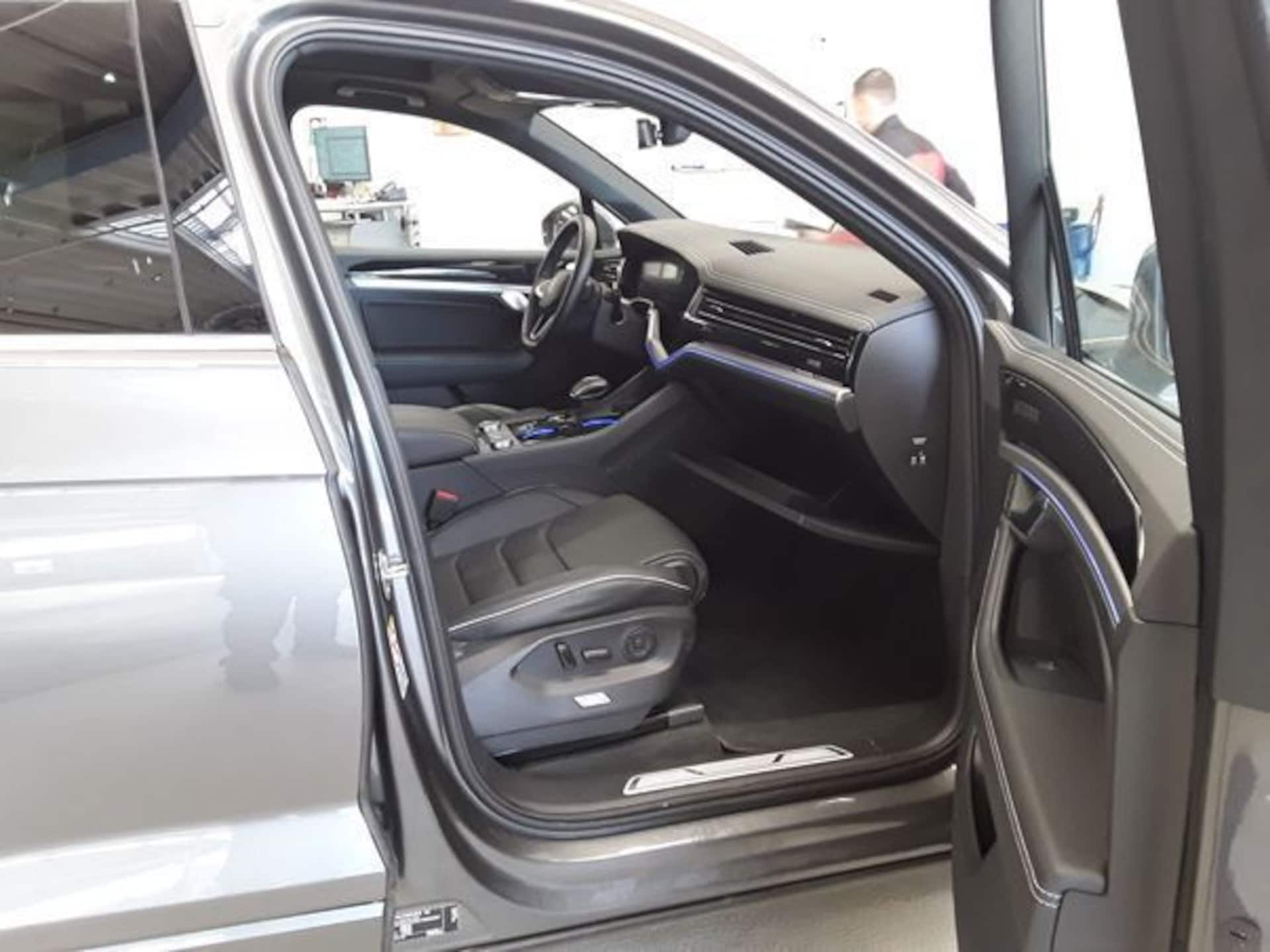 Volkswagen Touareg Elegance
