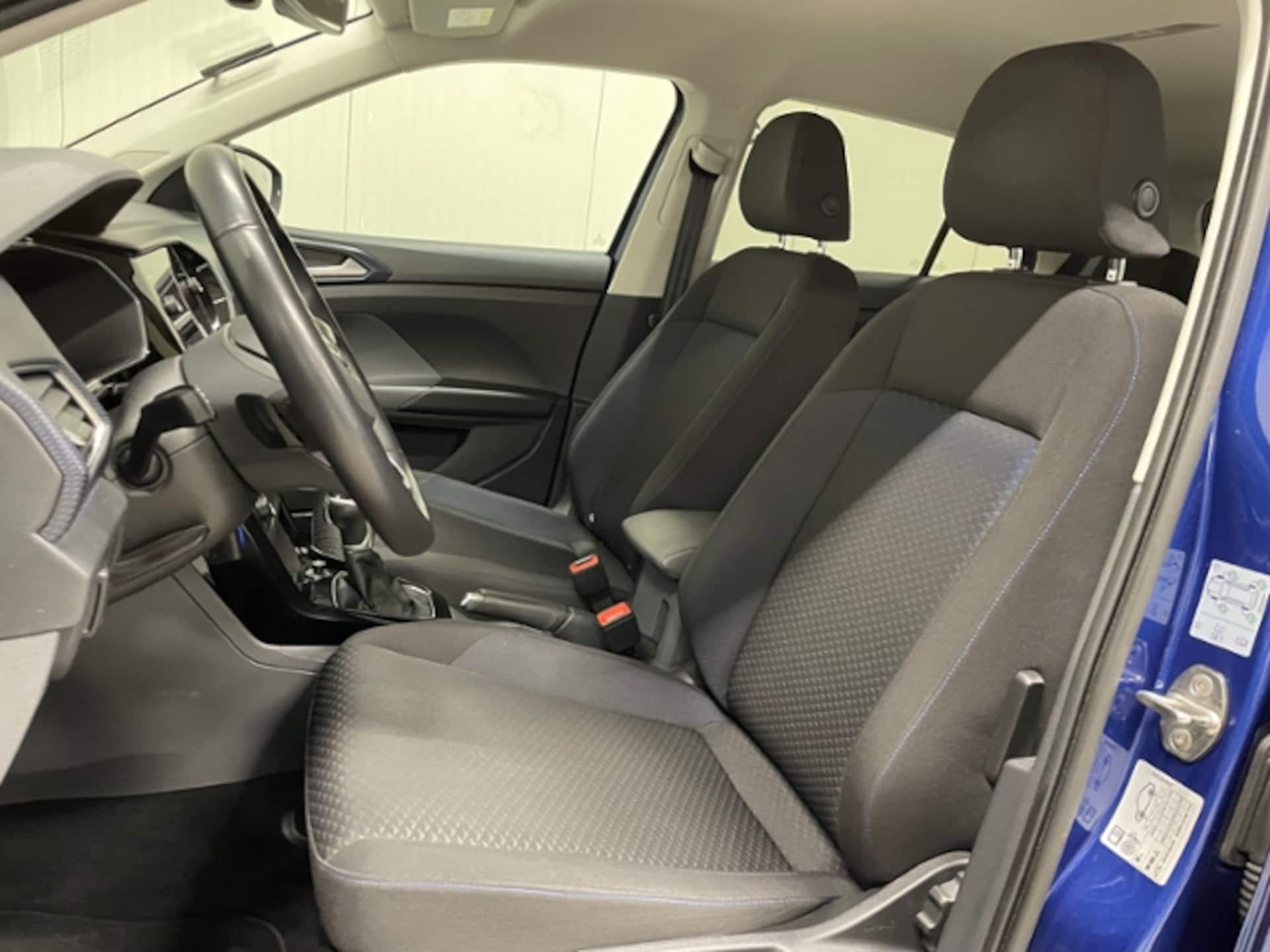 Volkswagen T-Cross United