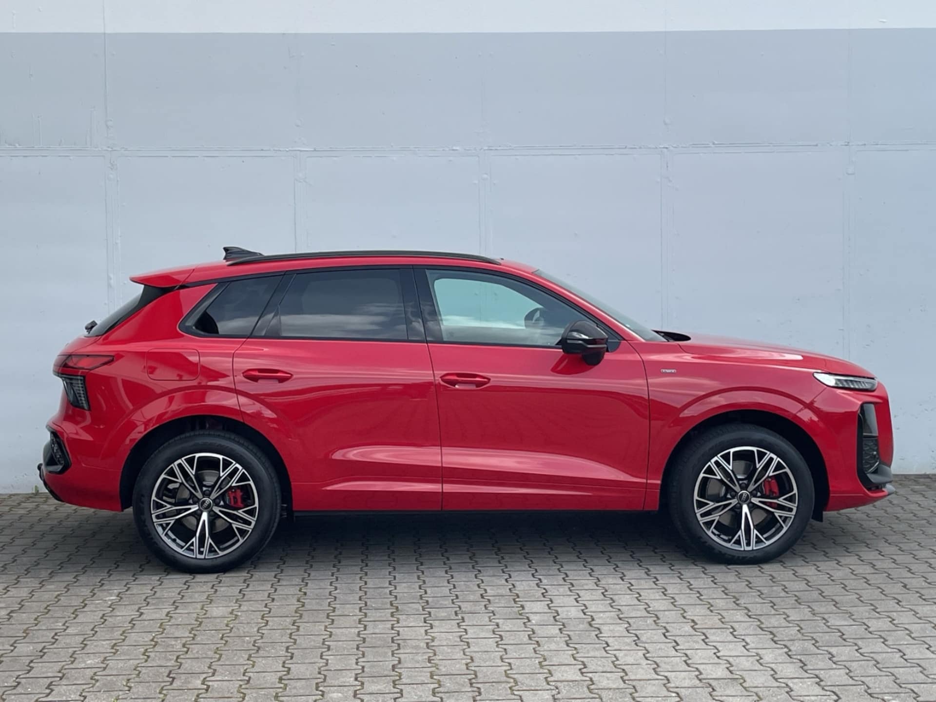 Audi Q3 SUV e-hybrid