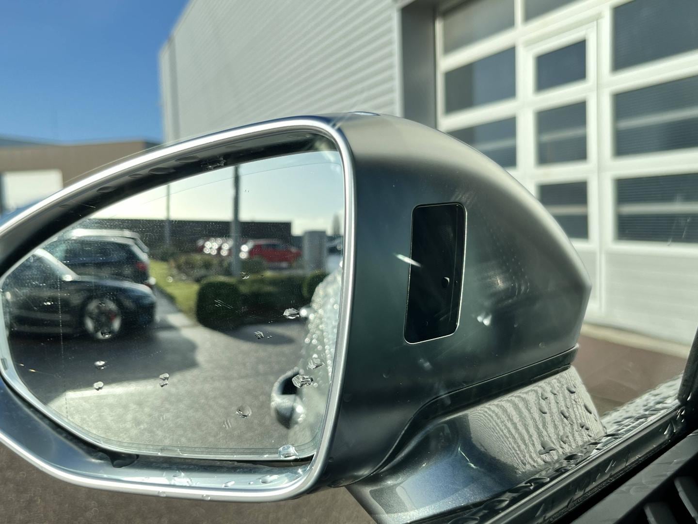 Image about Audi S8 S8 TFSI quattro 420 kW (571 ch) tiptronic