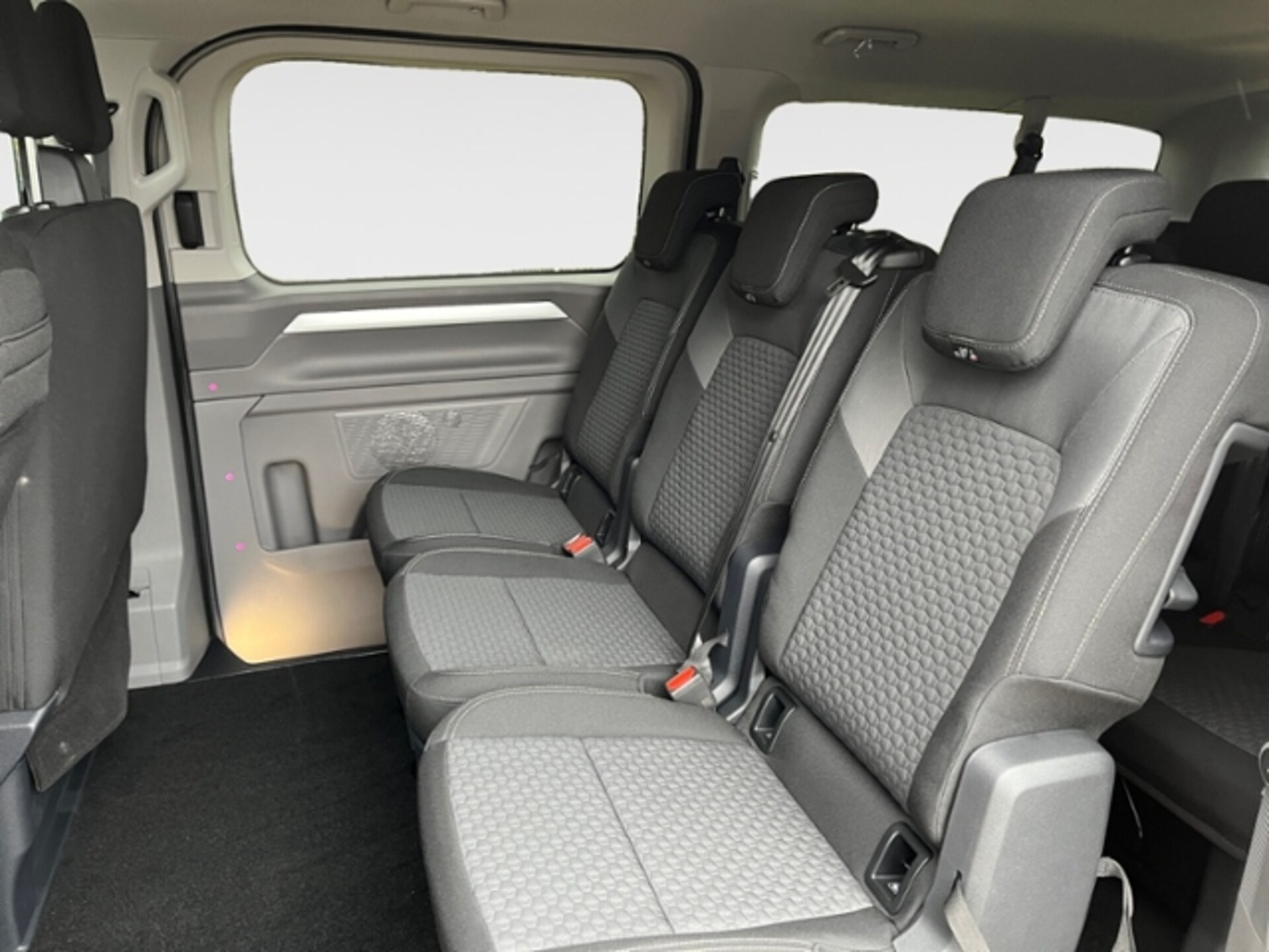 Volkswagen Caravelle langer Radstand Life