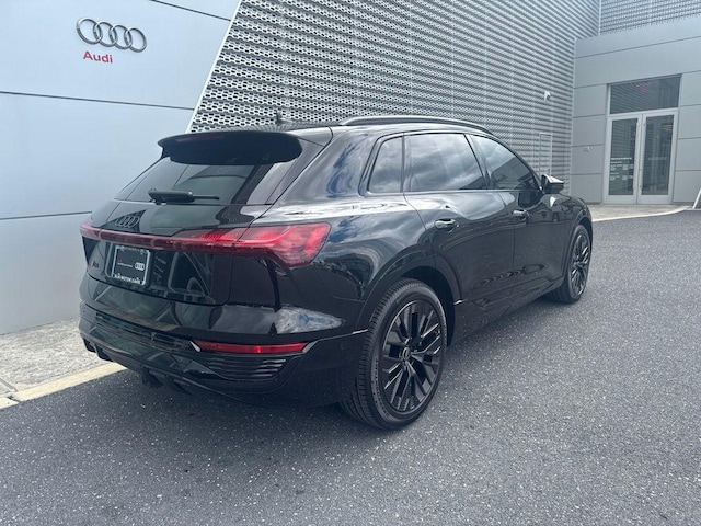 2024 Audi Q8 e-tron