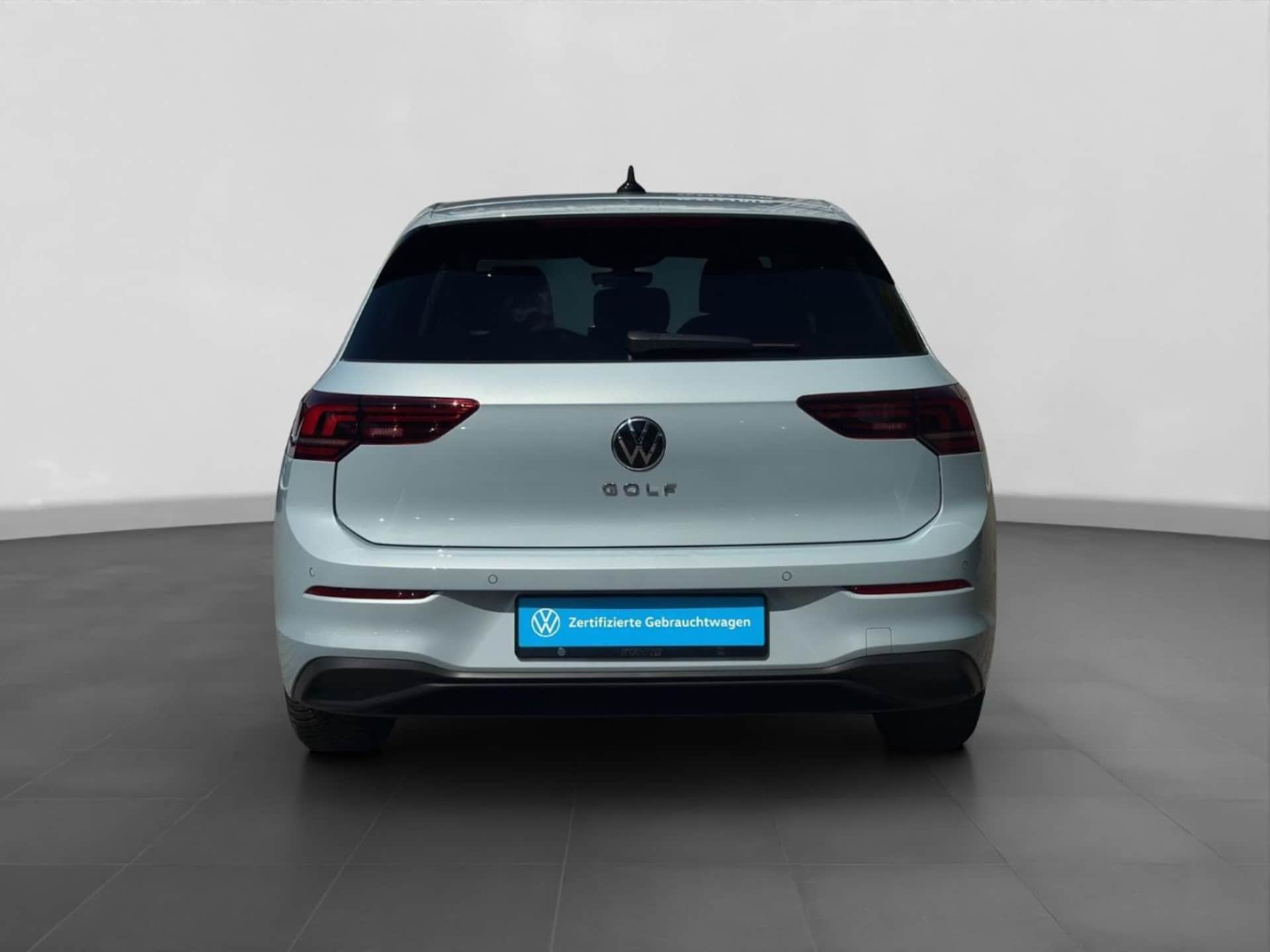 Volkswagen Golf Life