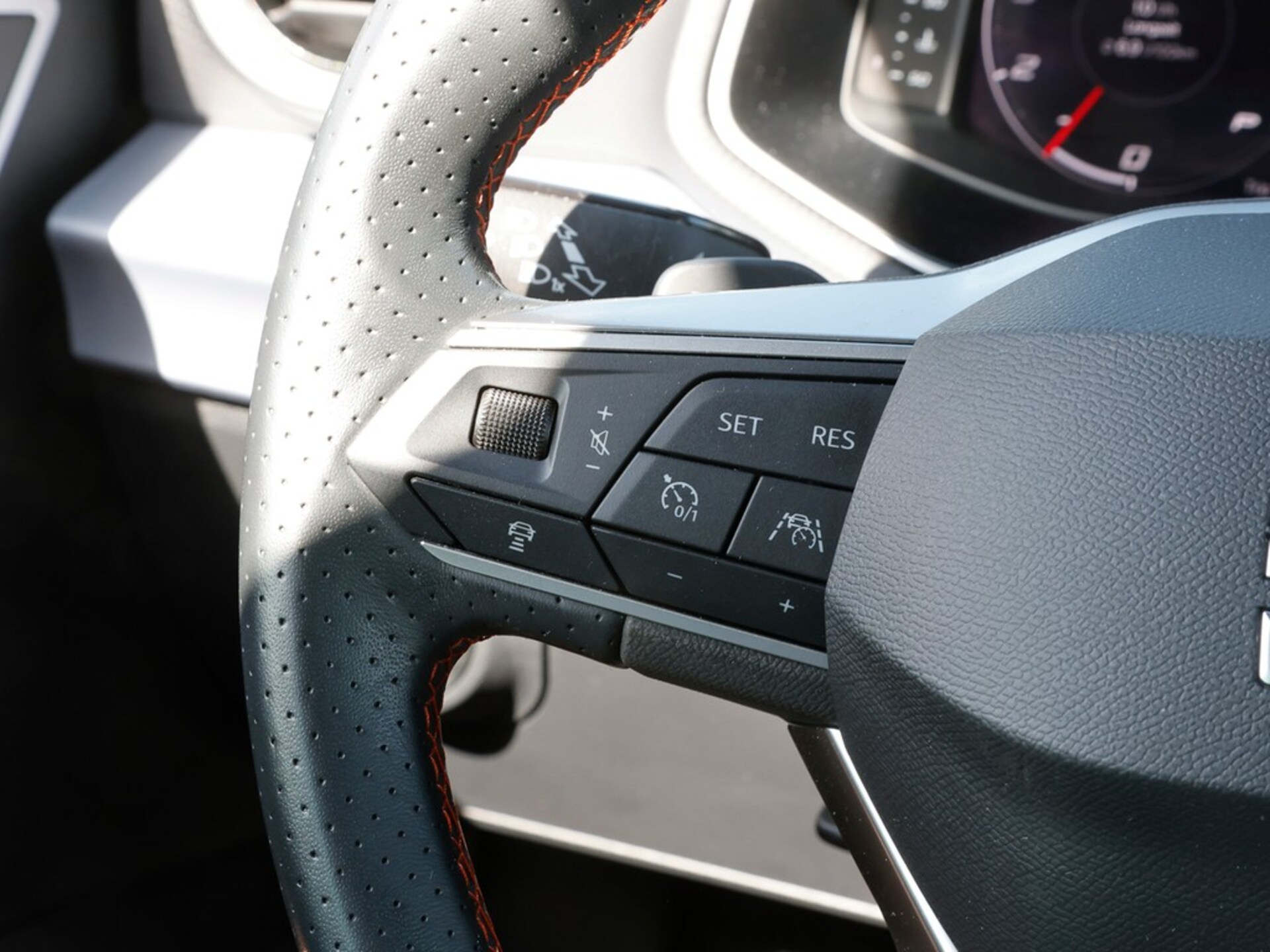 SEAT Arona FR