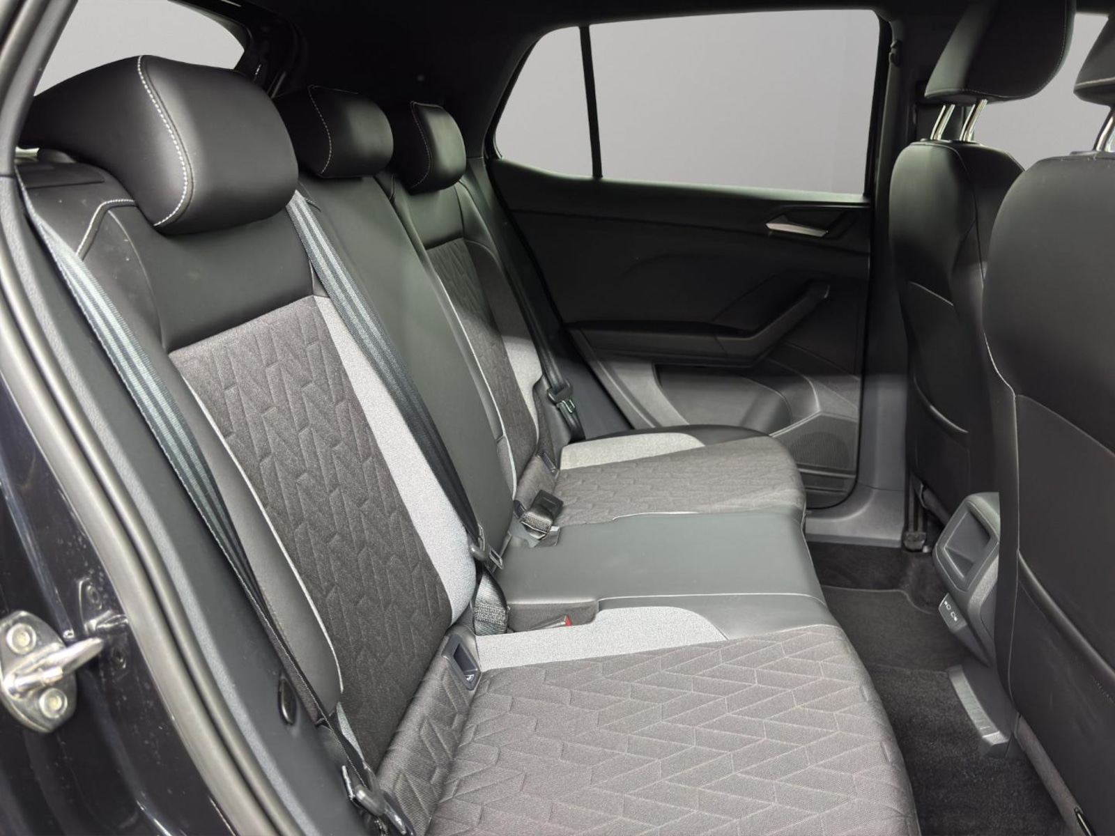 Volkswagen T-Cross – Bild 8