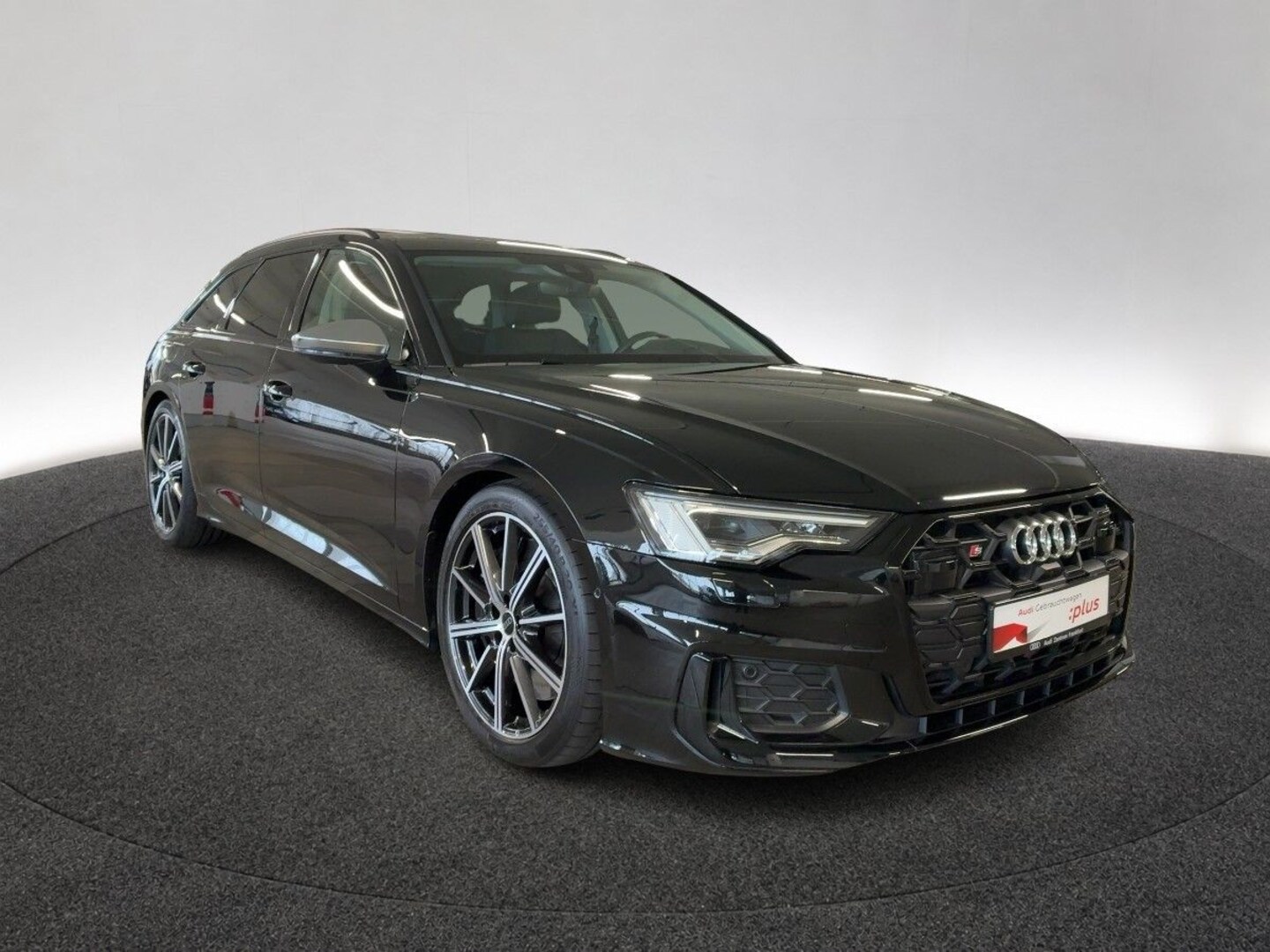 Bild über Audi S6 Avant TDI quattro tiptronic - für weitere Informationen kontaktieren Sie den Audi Partner