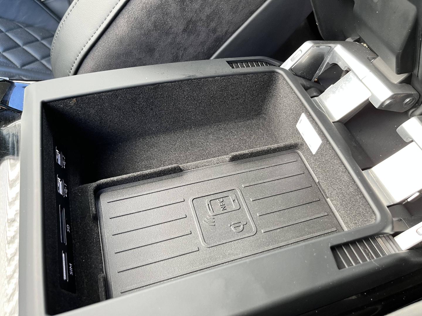 Image about Audi S8 S8 TFSI quattro 420 kW (571 ch) tiptronic