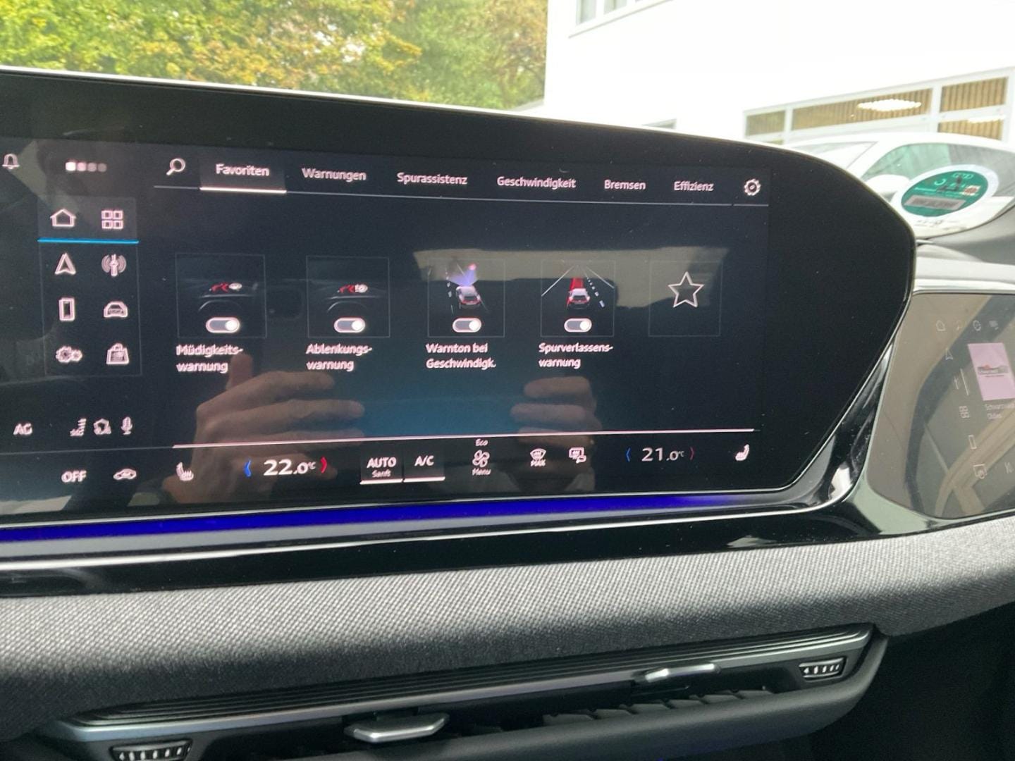 Bild über Audi A6 Avant TDI 150 kW S tronic - für weitere Informationen kontaktieren Sie den Audi Partner
