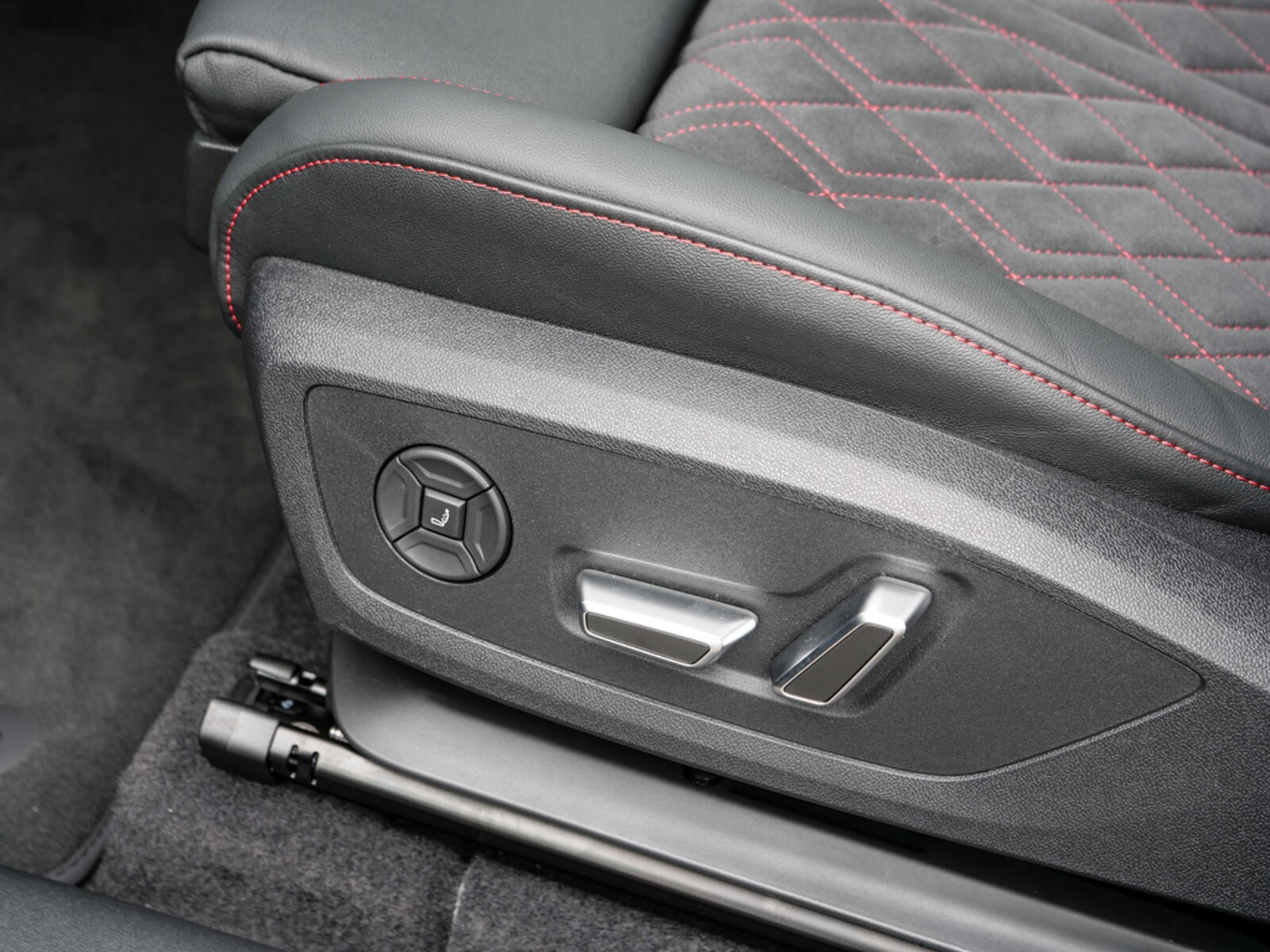 Audi Q6 e-tron – Bild 21