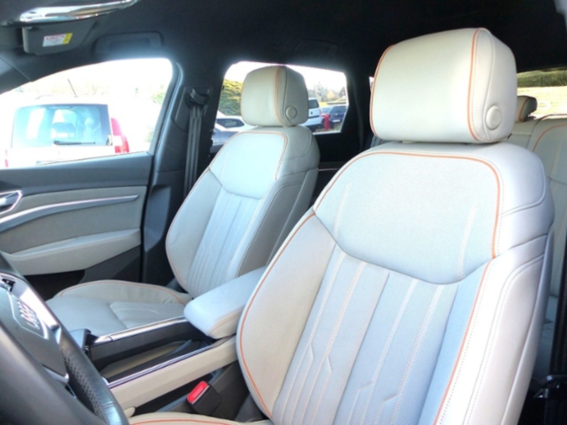 Audi e-tron S line