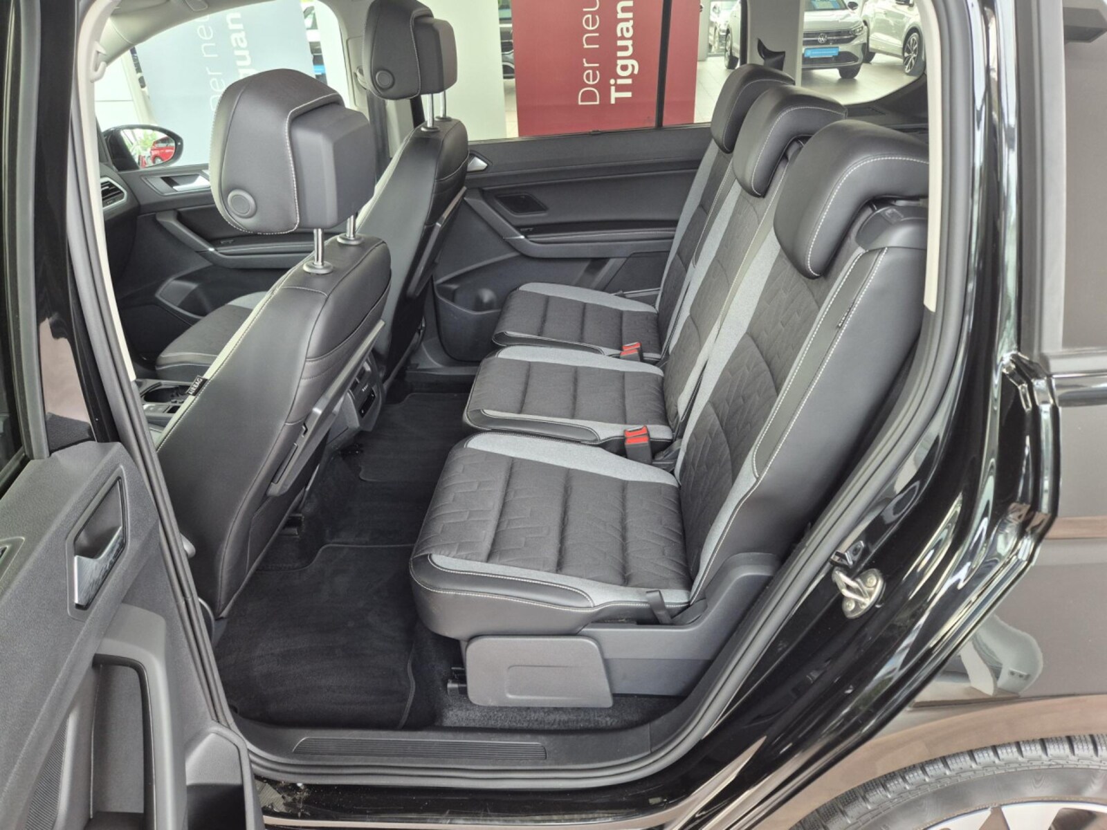 Volkswagen Touran – Bild 11