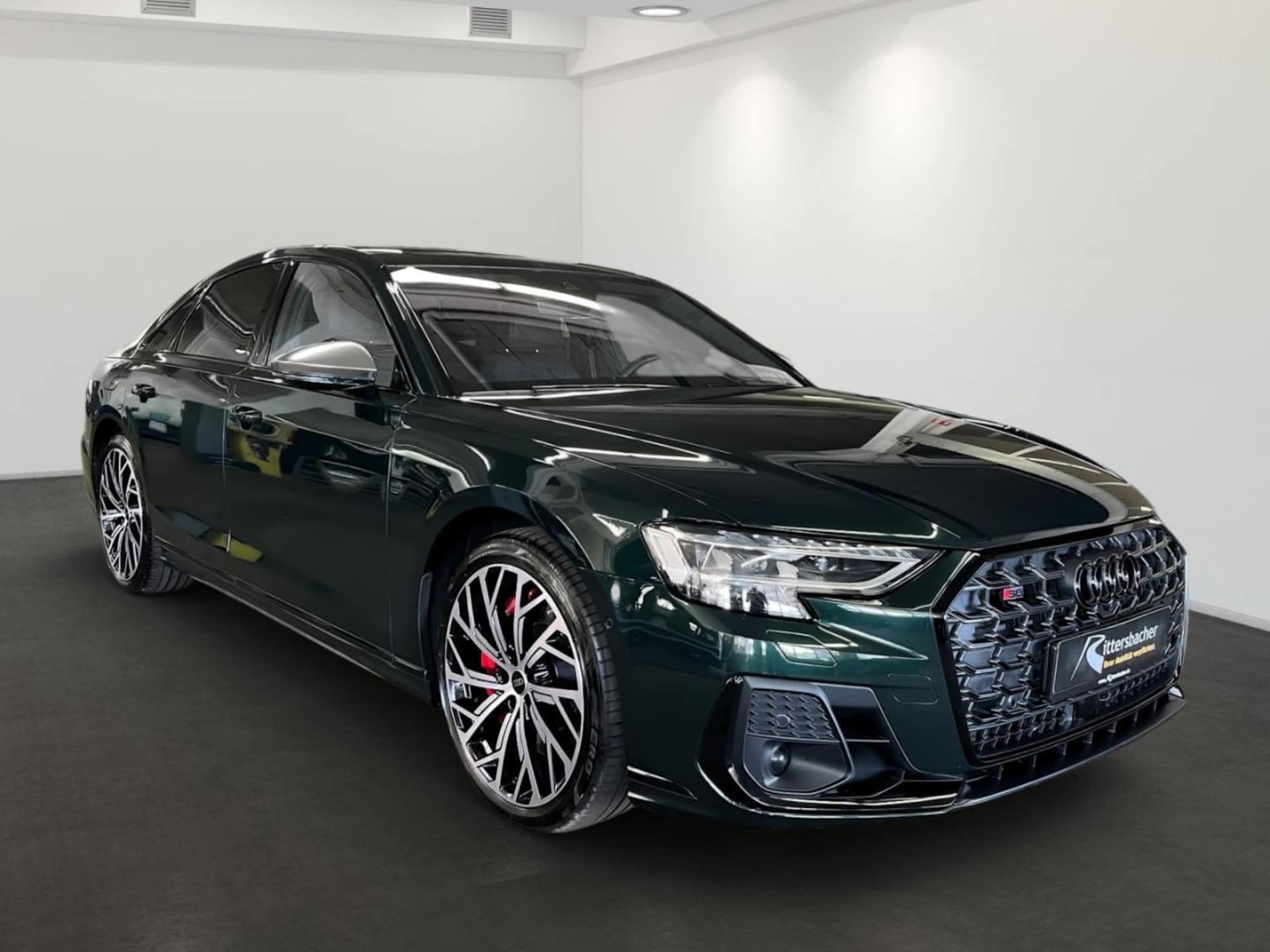 Audi S8