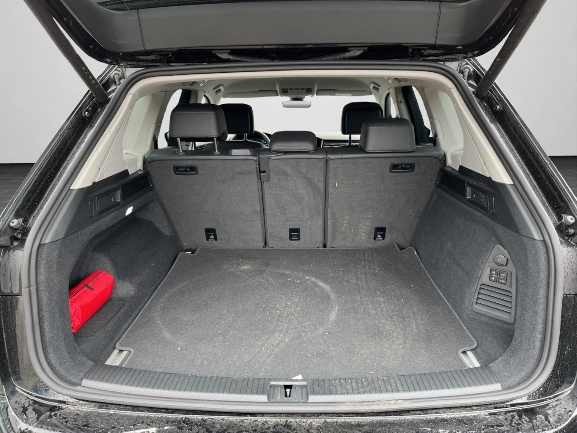 Volkswagen Touareg Basis-Modell