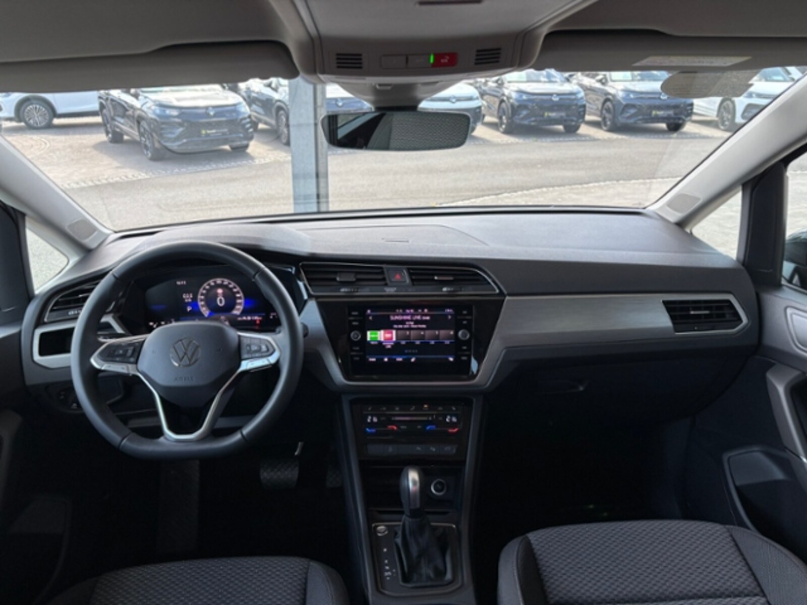 Volkswagen Touran – Bild 11