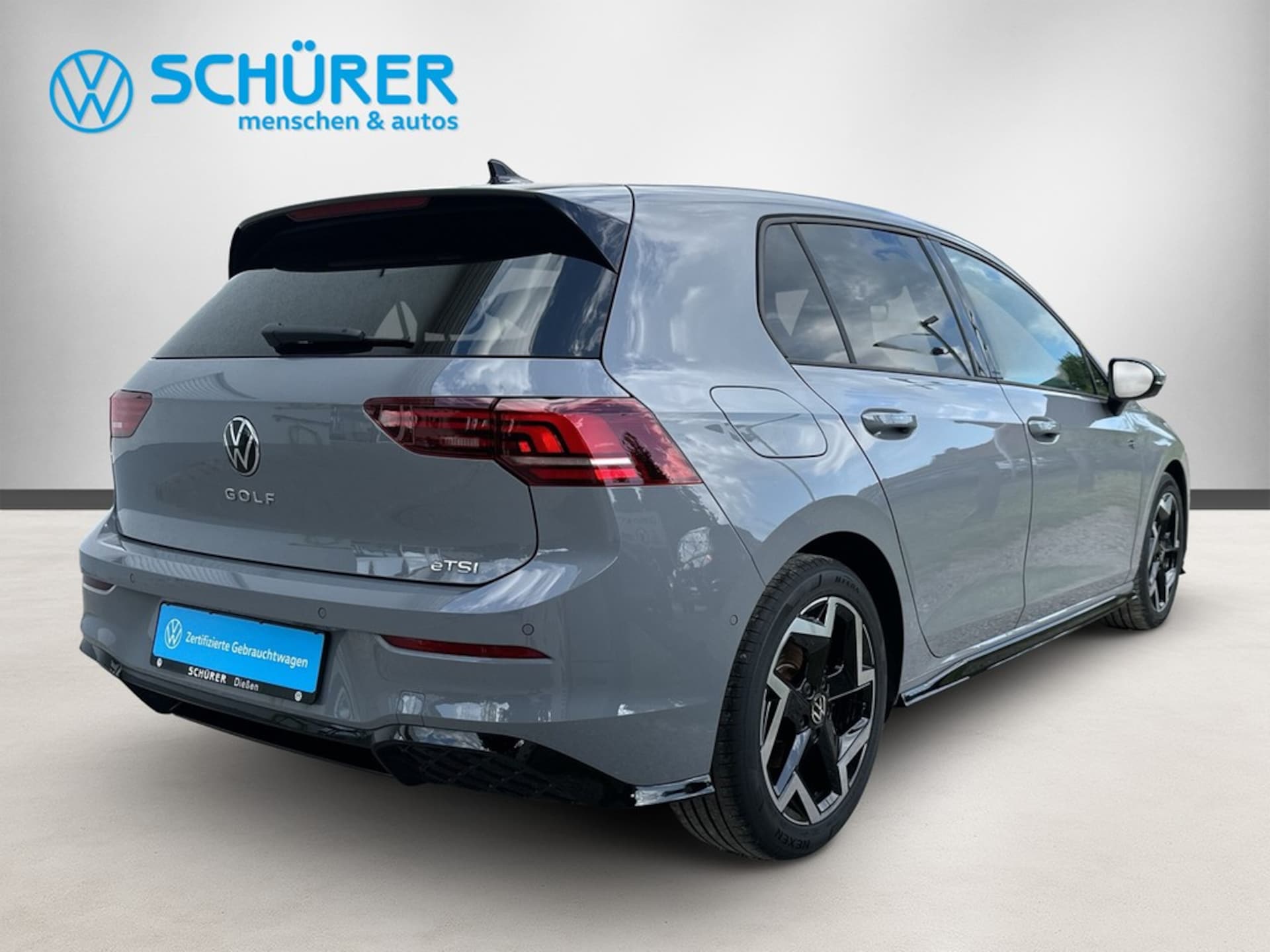 Volkswagen Golf R-Line