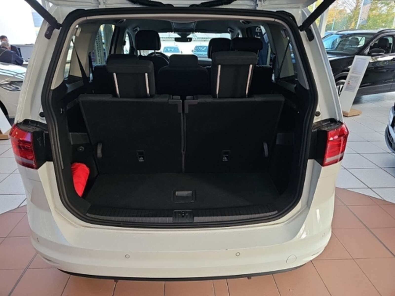 Volkswagen Touran – Bild 11