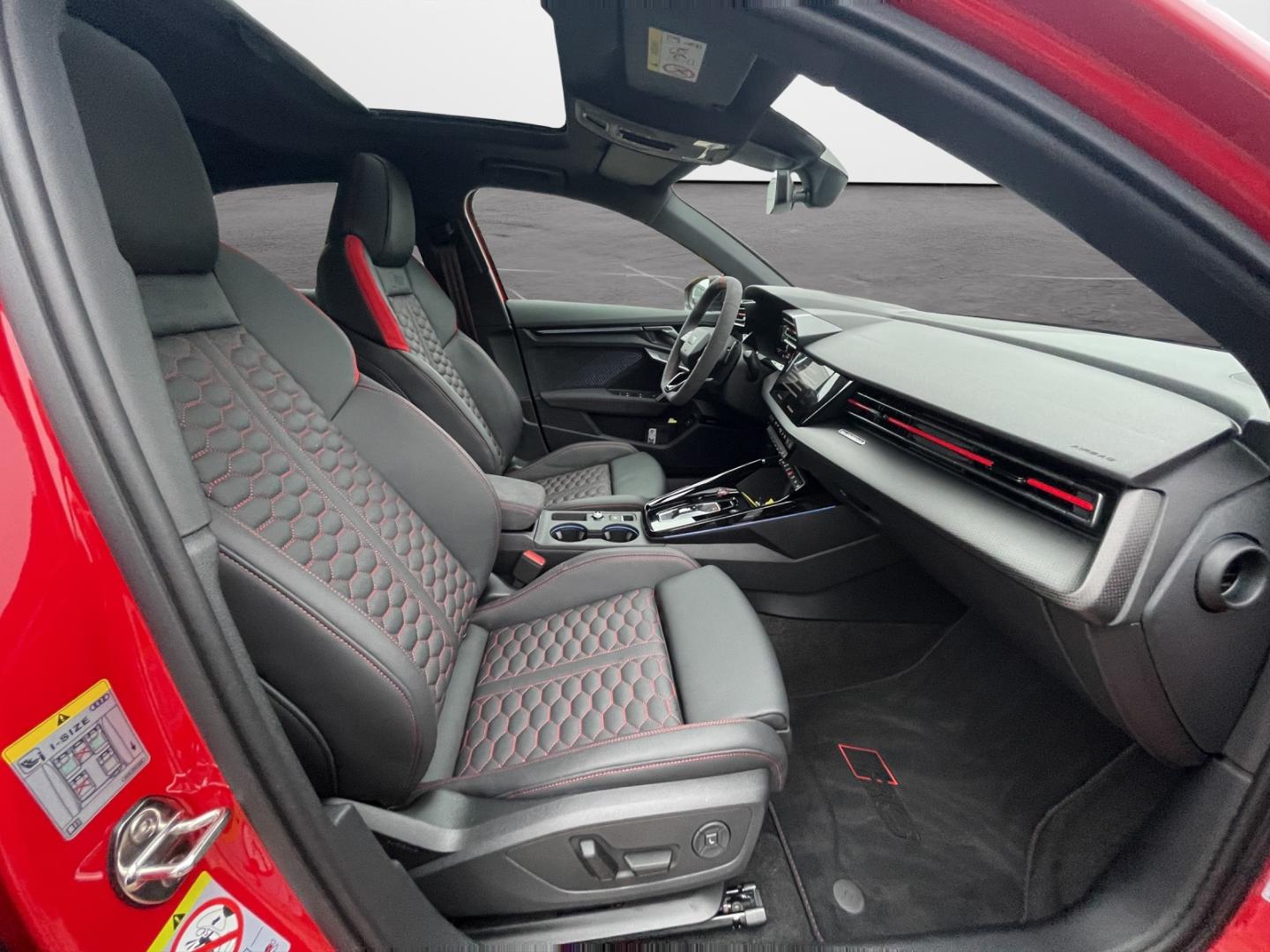 Image about Audi RS 3 Limousine TFSI quattro S tronic